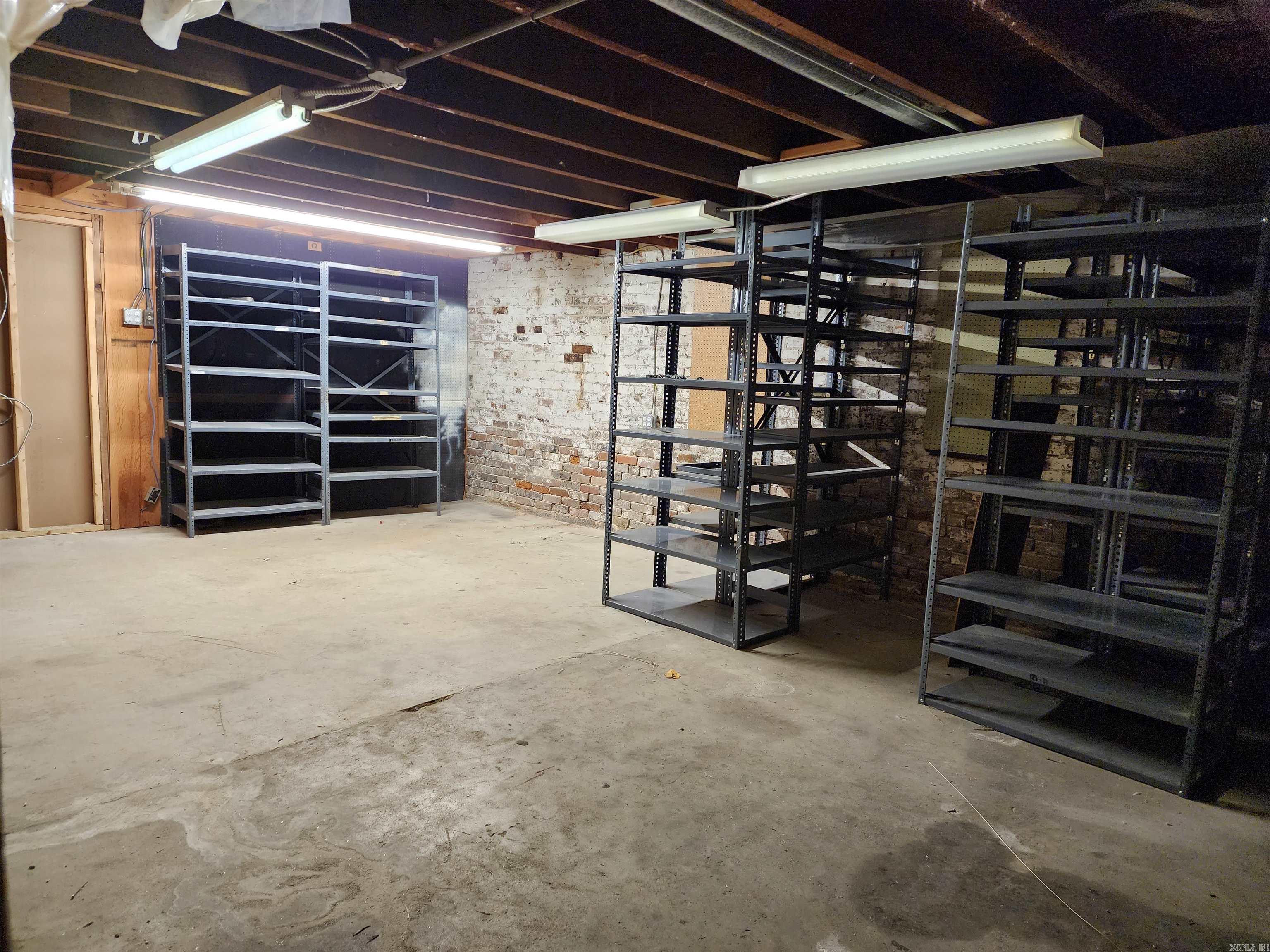 Hs Land & Imp - Commercial Sale