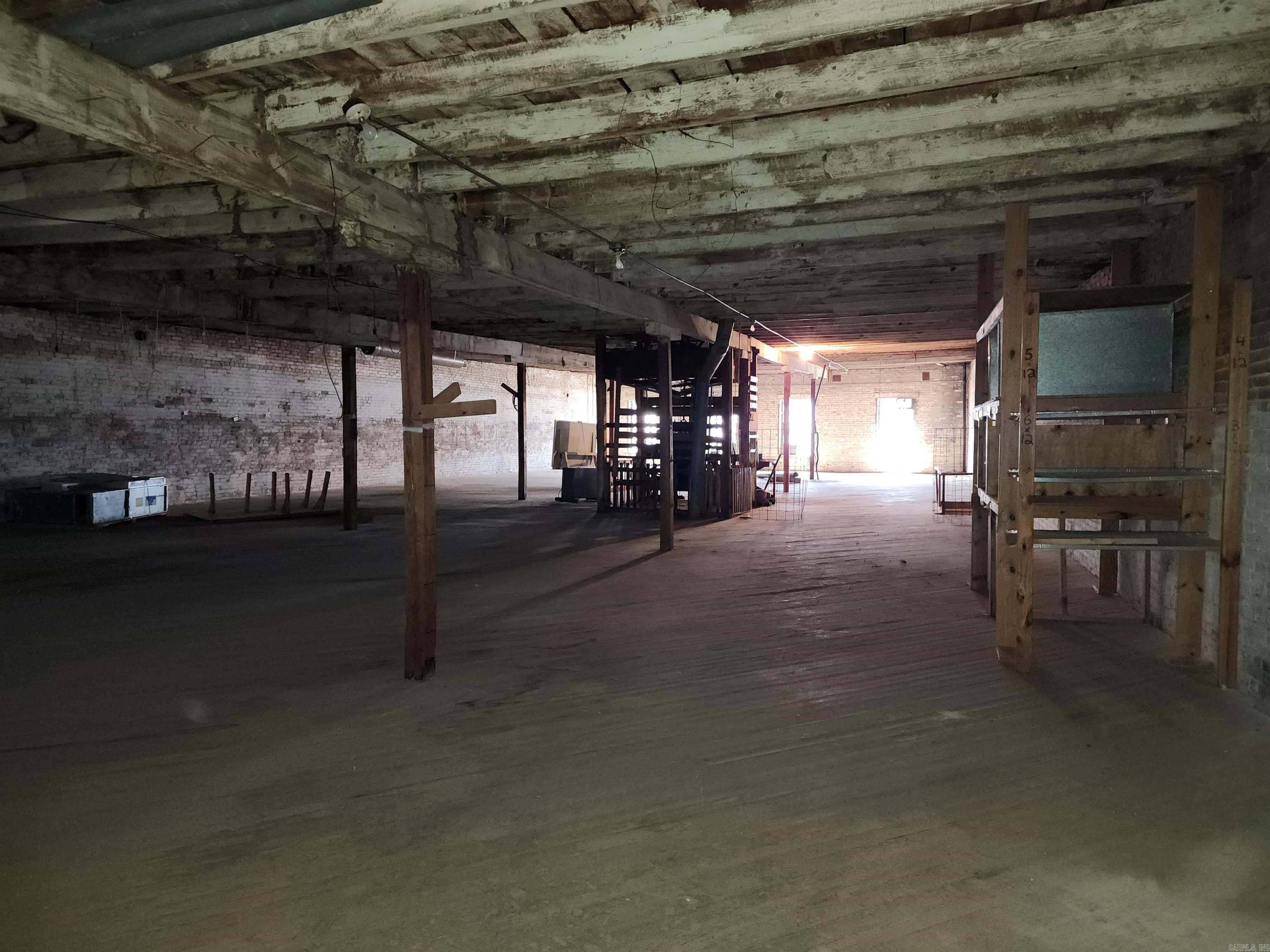 Hs Land & Imp - Commercial Sale