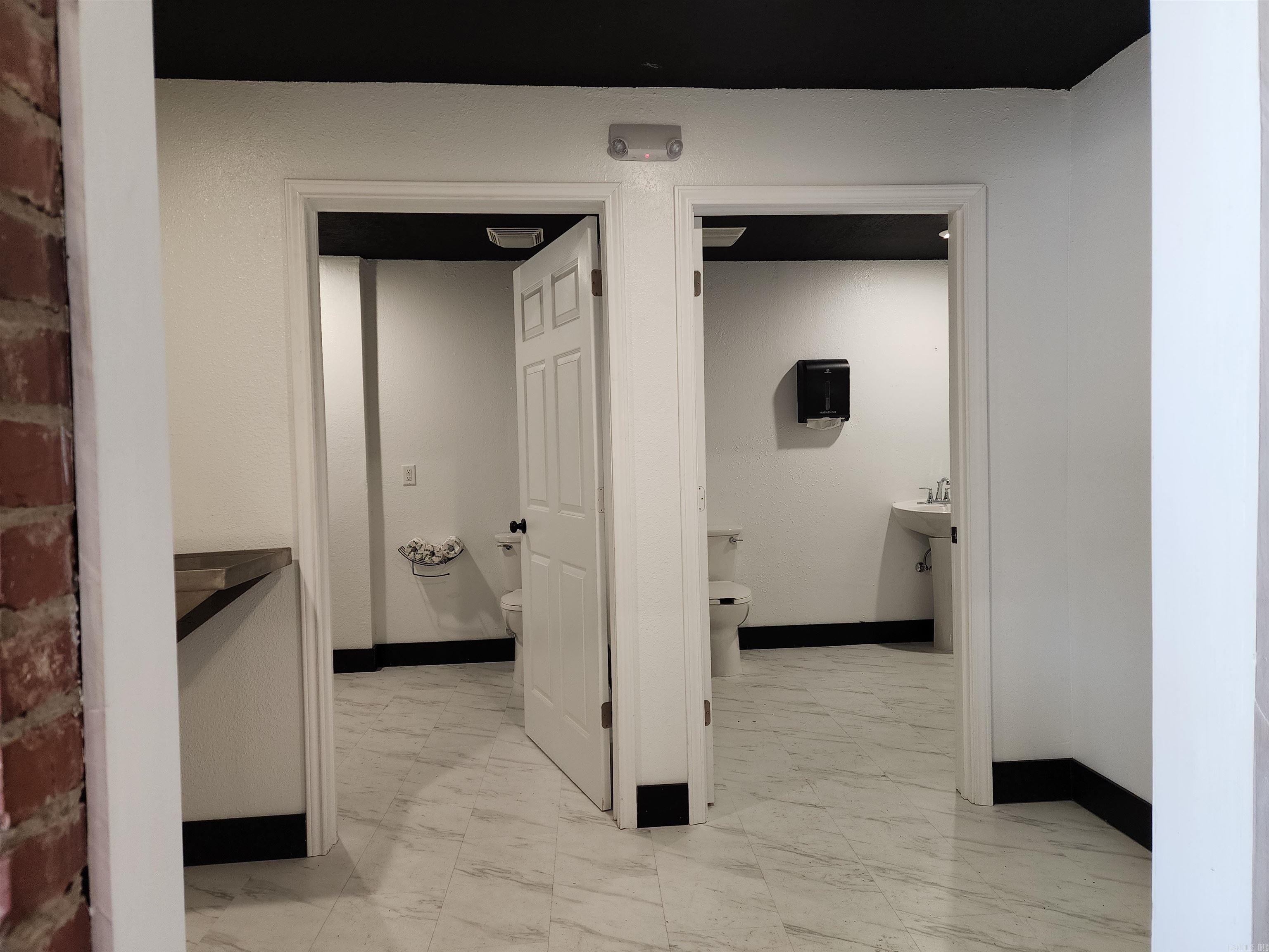 Hs Land & Imp - Commercial Sale