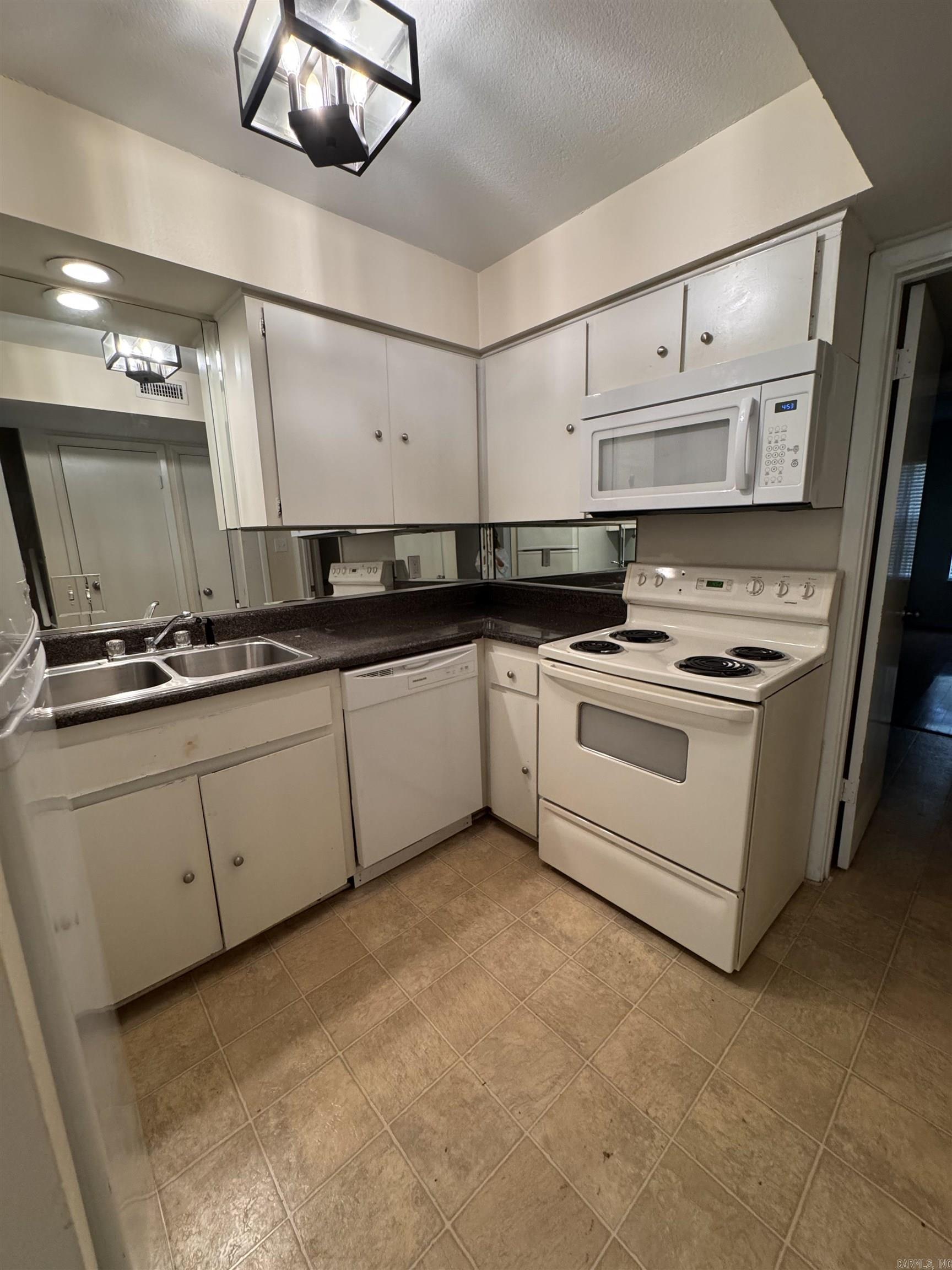 WENTWOOD VALLEY TWNHMS HPR - Residential