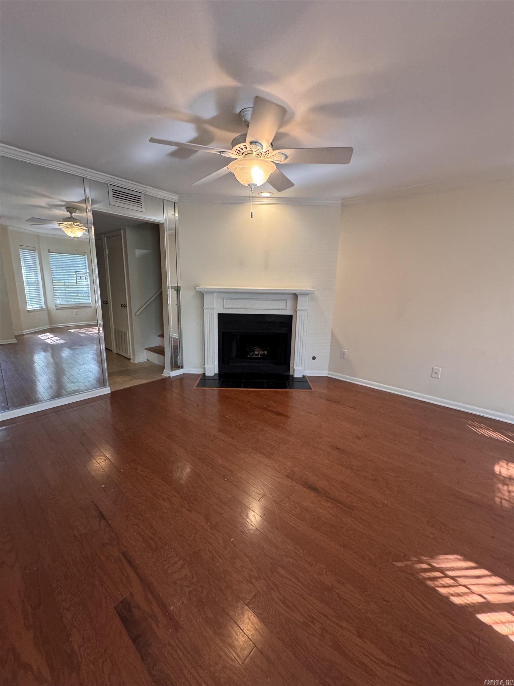 WENTWOOD VALLEY TWNHMS HPR - Residential