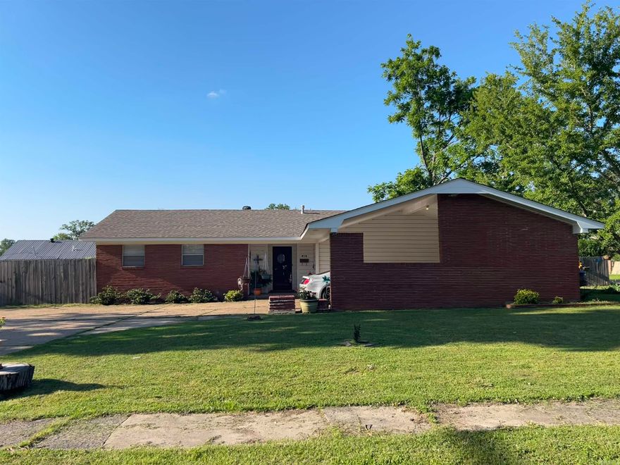 Welcome to your cozy retreat in the heart of Wynne, AR! This charming 2-bedroom, 1.5-bath abode exudes warmth and comfort. Step inside to discover a well-maintained interior boasting a spacious living area, perfect for relaxation or entertaining guests. Outside, a lovely yard awaits, offering the ideal space for outdoor gatherings or morning coffee. With its convenient location and inviting atmosphere, this home is sure to steal your heart. Don't miss your chance to make it yours!