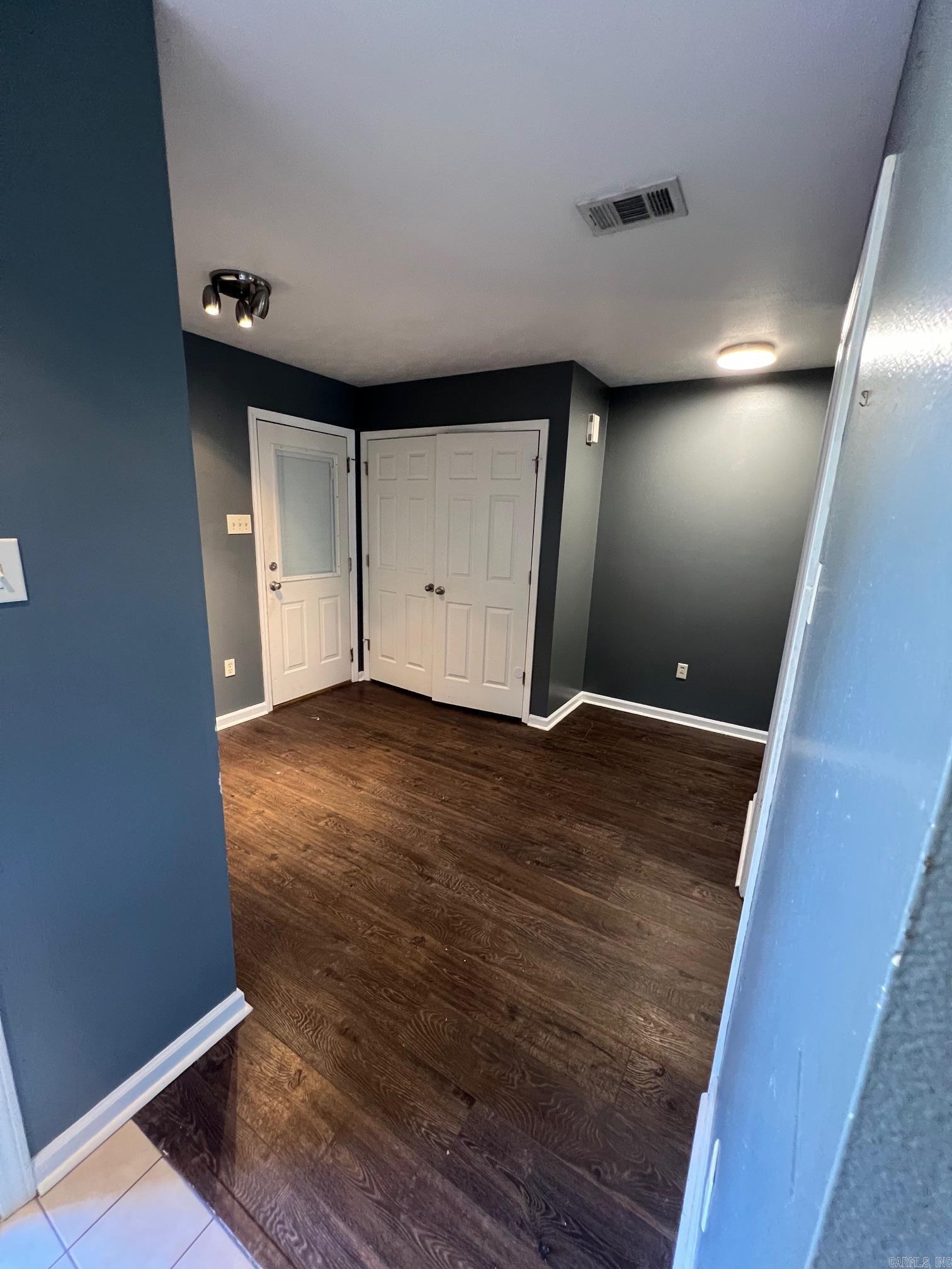 Oak Meadows - Residential Lease