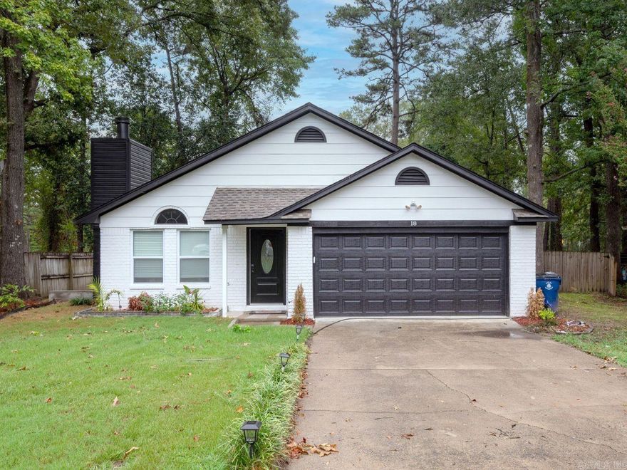 Welcome to the transformation of the White and Black brick house here in THE prestigious subdivision of Rolling Oaks. Your boxes are all checked with this home. Looking for a quiet neighborhood? This 1 is it. Long term homeowners? This 1 is it. New flooring, New fixtures, New garage door. Most of everything is new!! This home is a MUST SEE and will not stay on market long!!