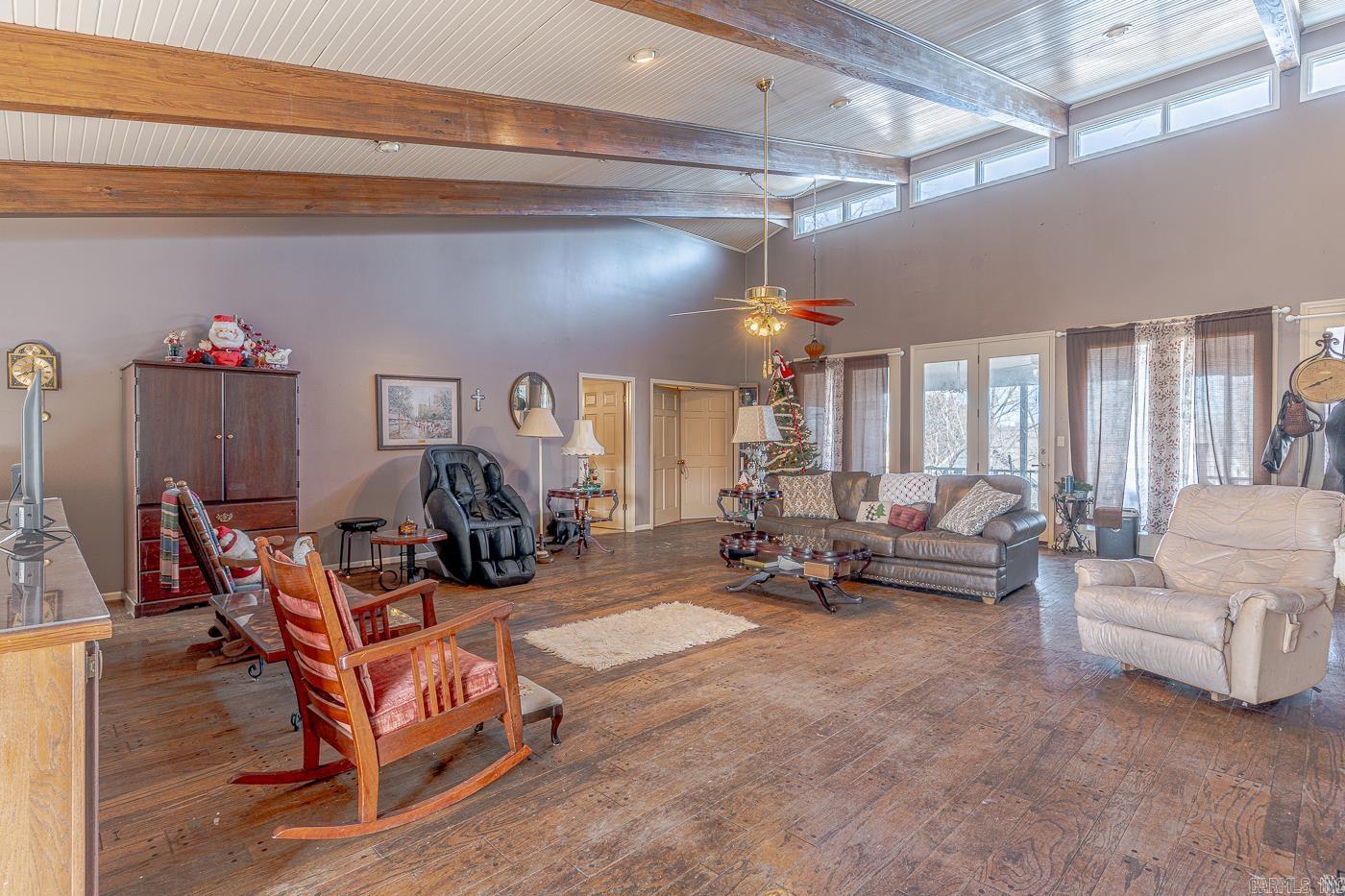 SOUTHRIDGE - Residential