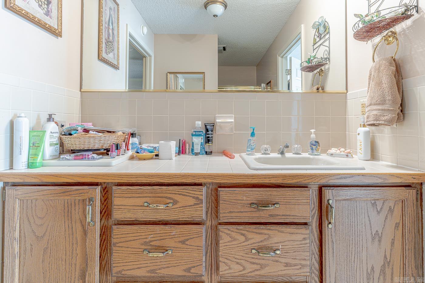 SOUTHRIDGE - Residential