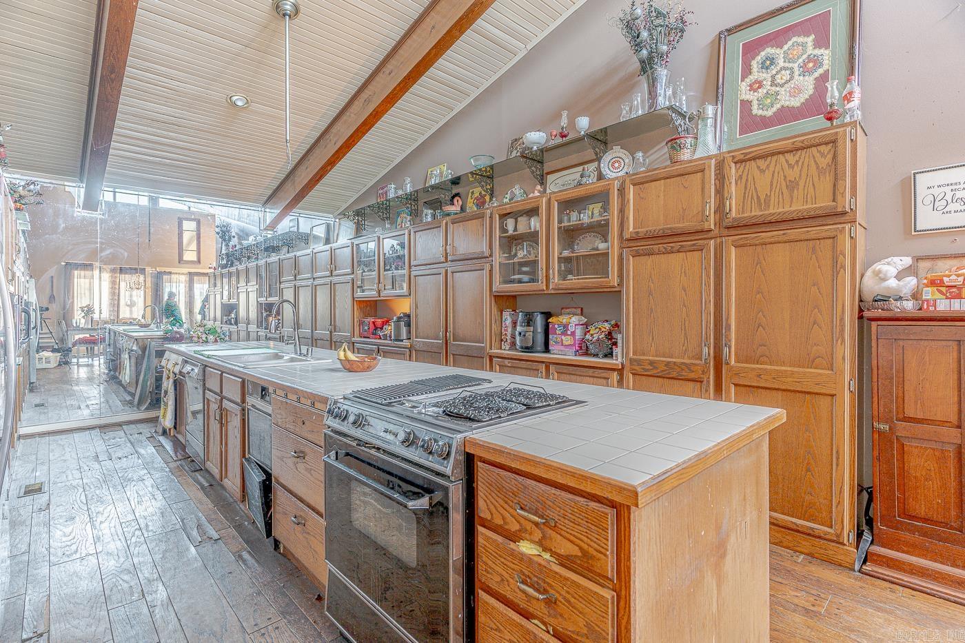 SOUTHRIDGE - Residential