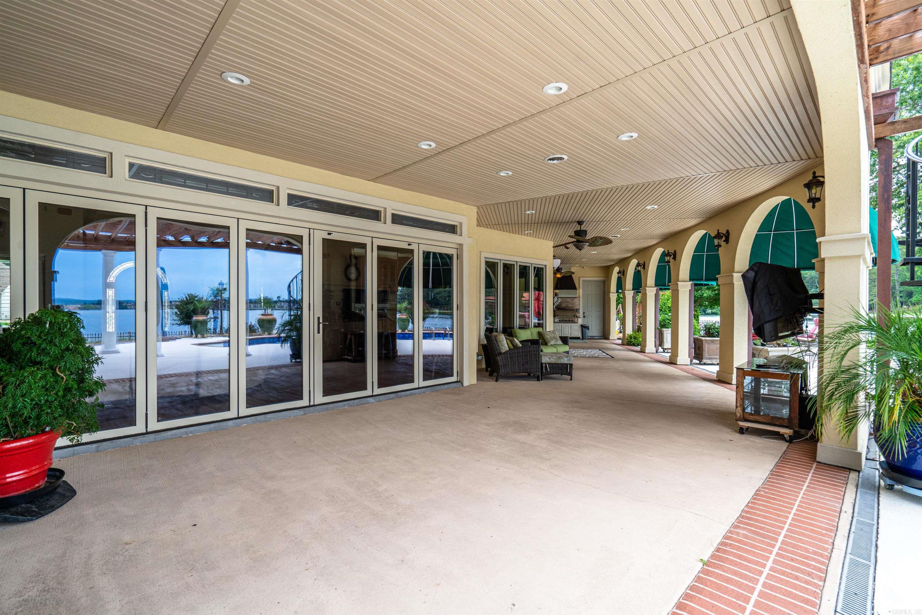 ARD POINTE - Residential