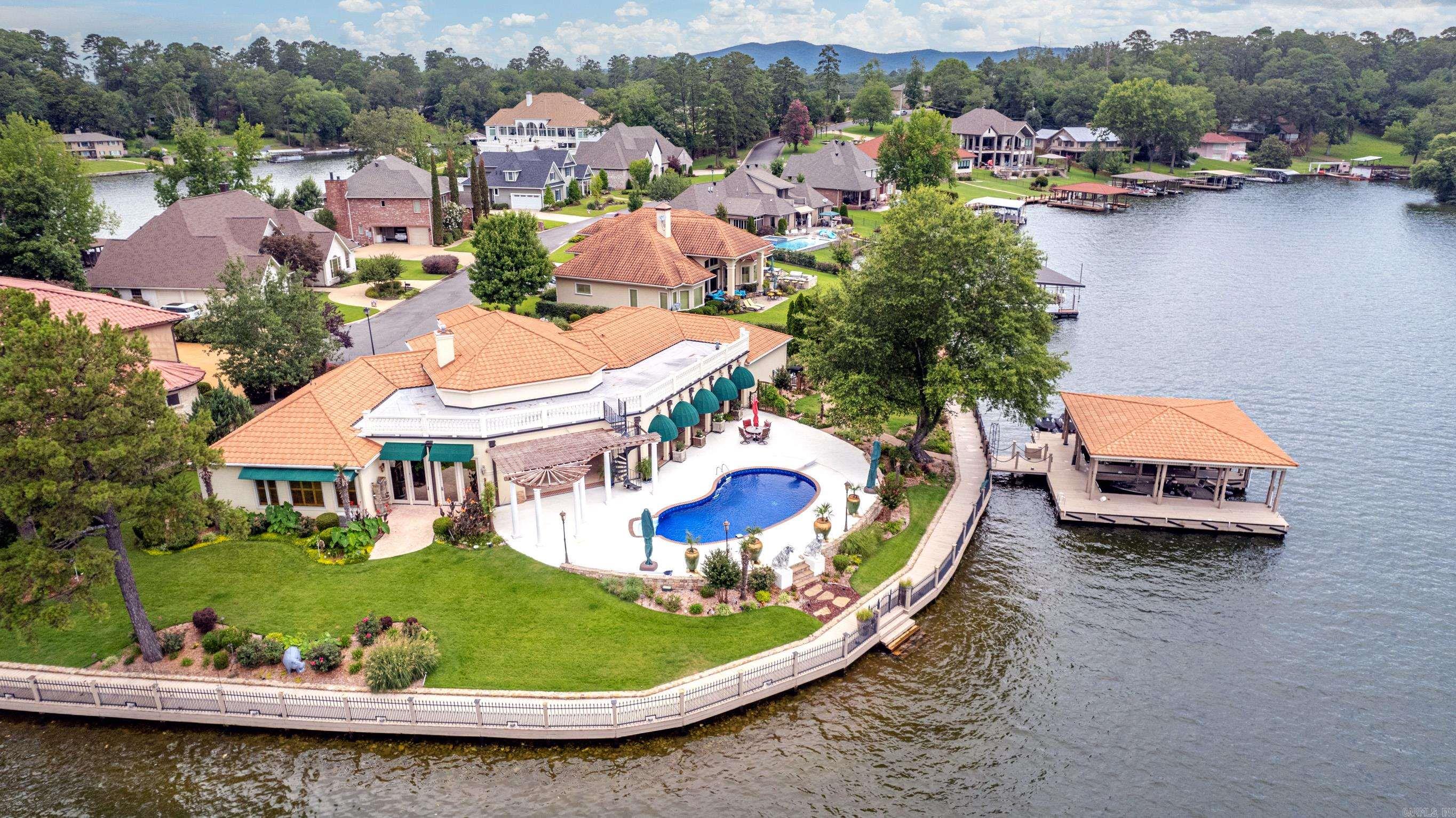 ARD POINTE - Residential