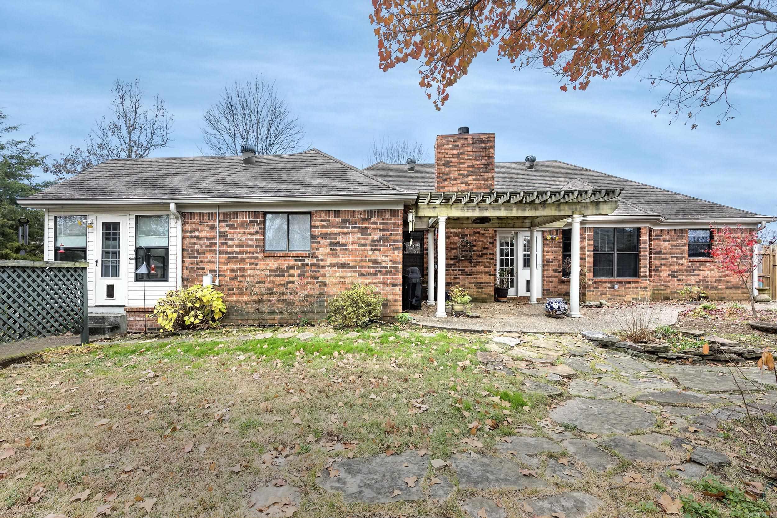 DIAMOND POINTE - Residential