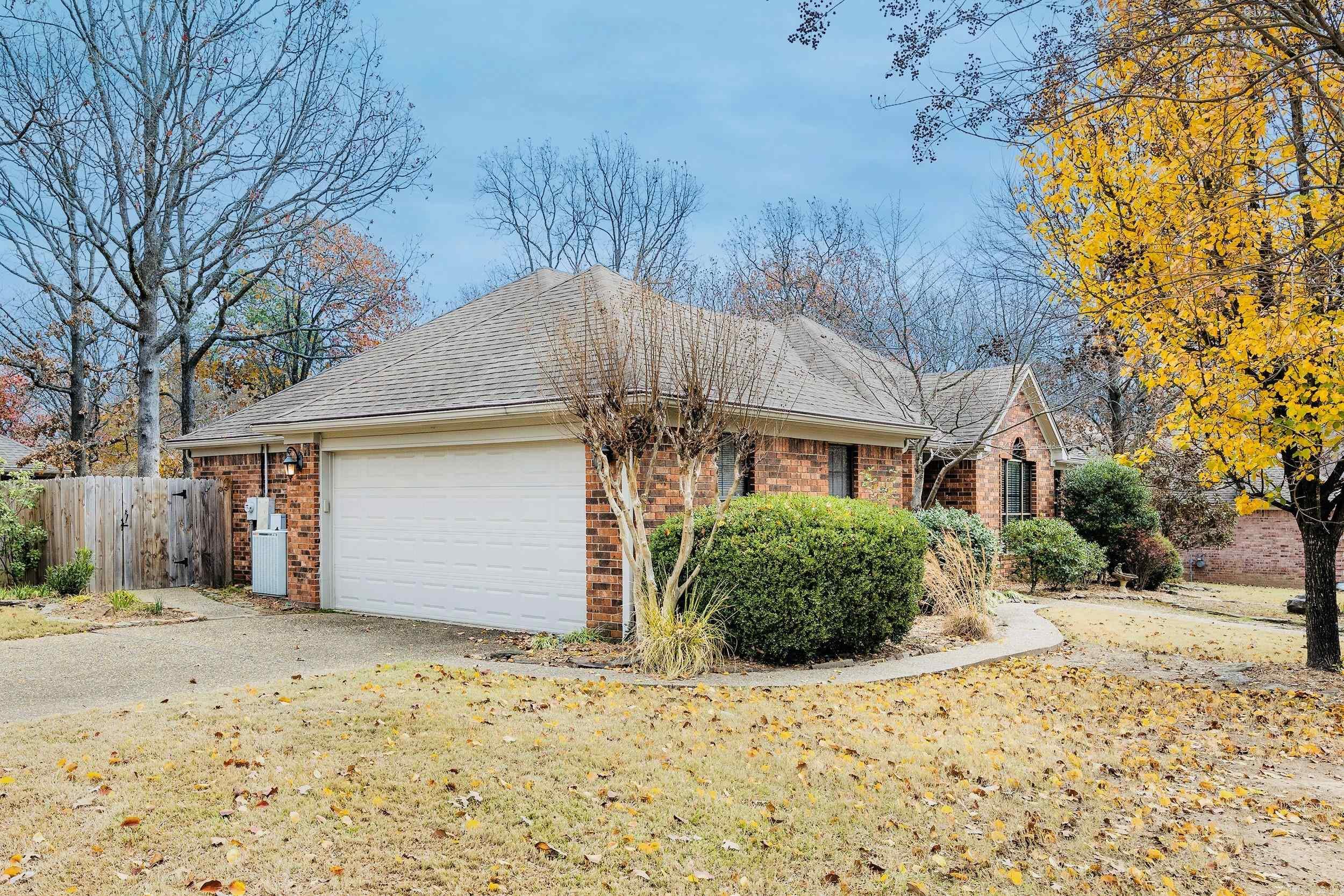 DIAMOND POINTE - Residential