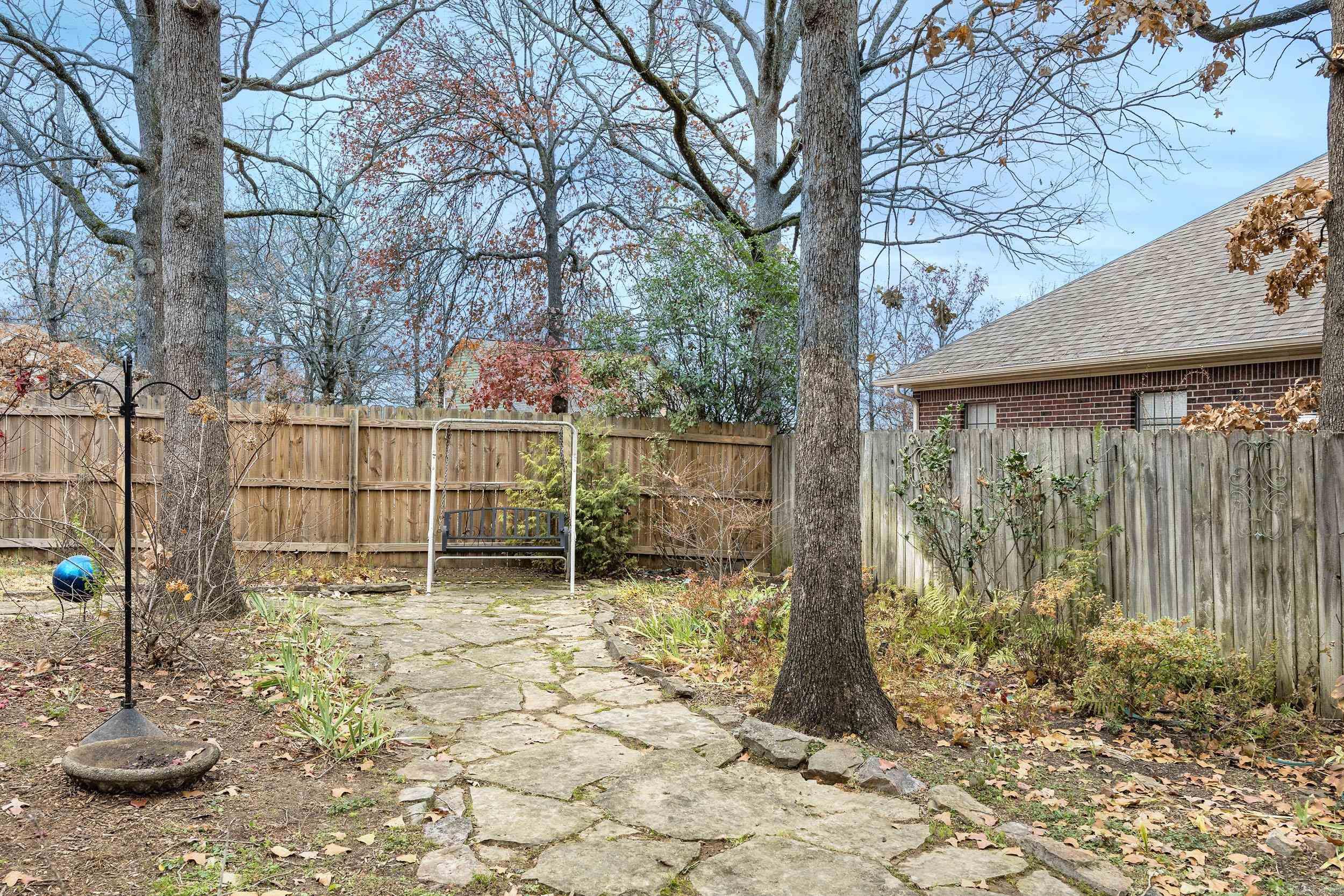 DIAMOND POINTE - Residential