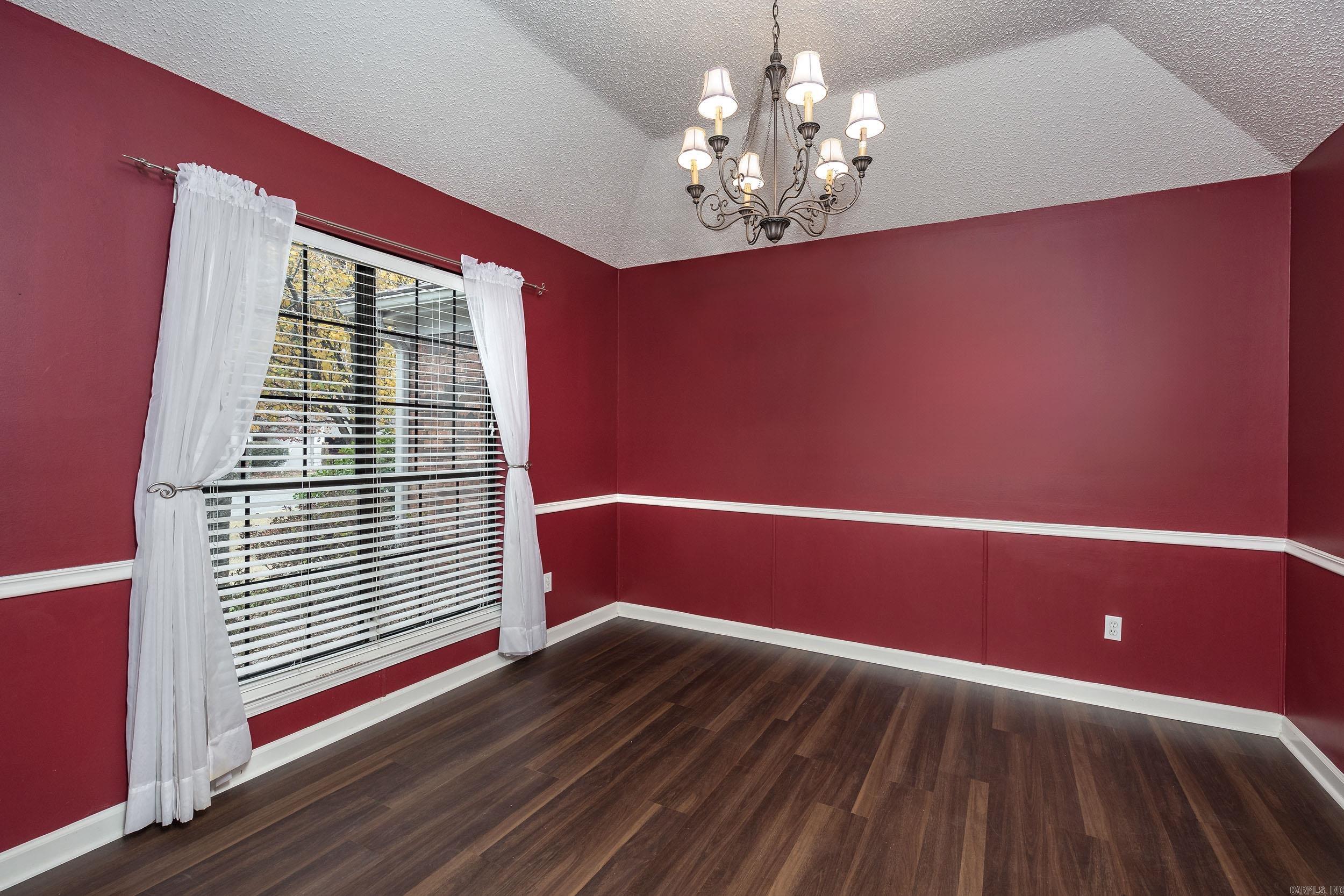 DIAMOND POINTE - Residential