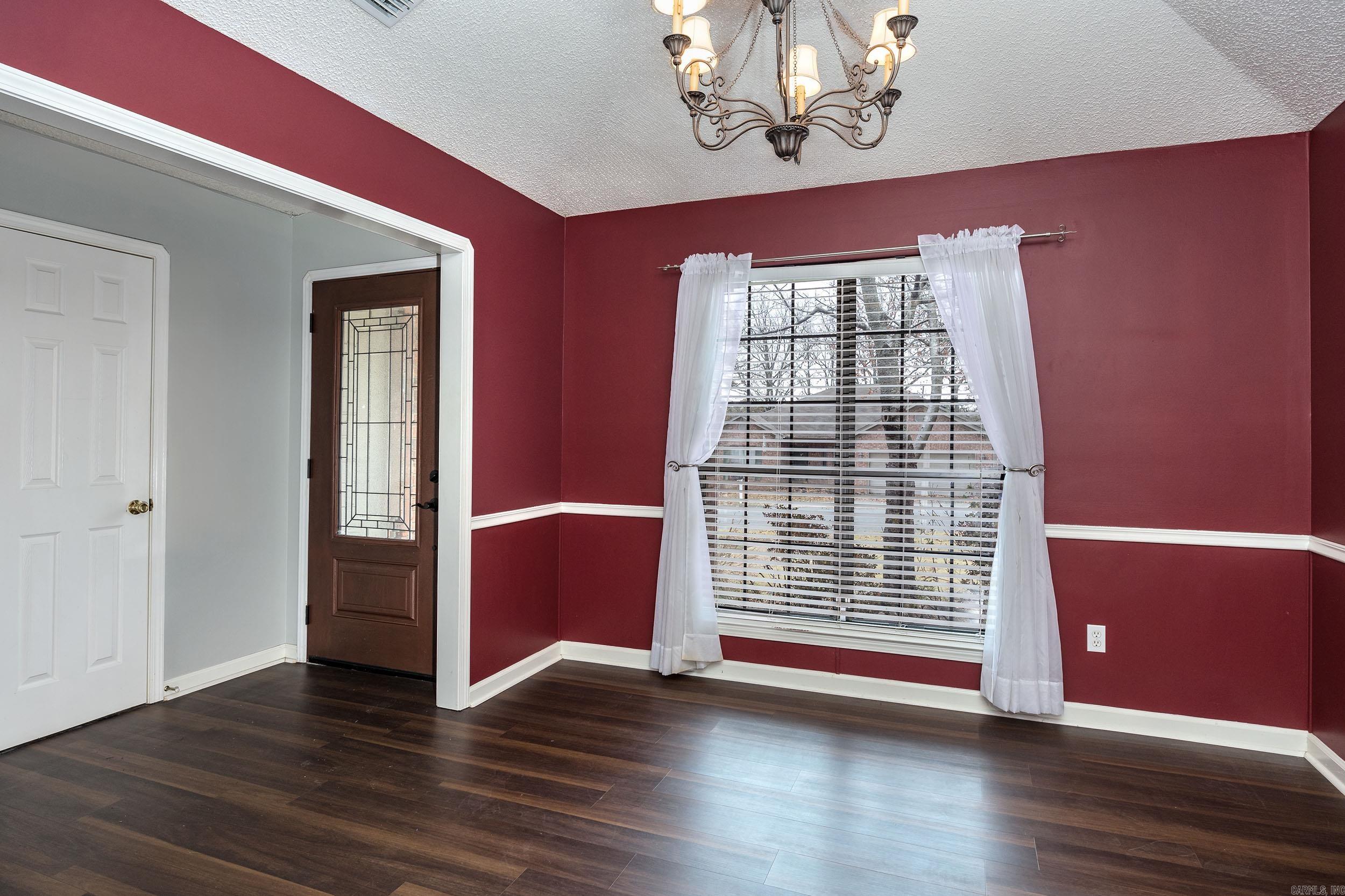 DIAMOND POINTE - Residential