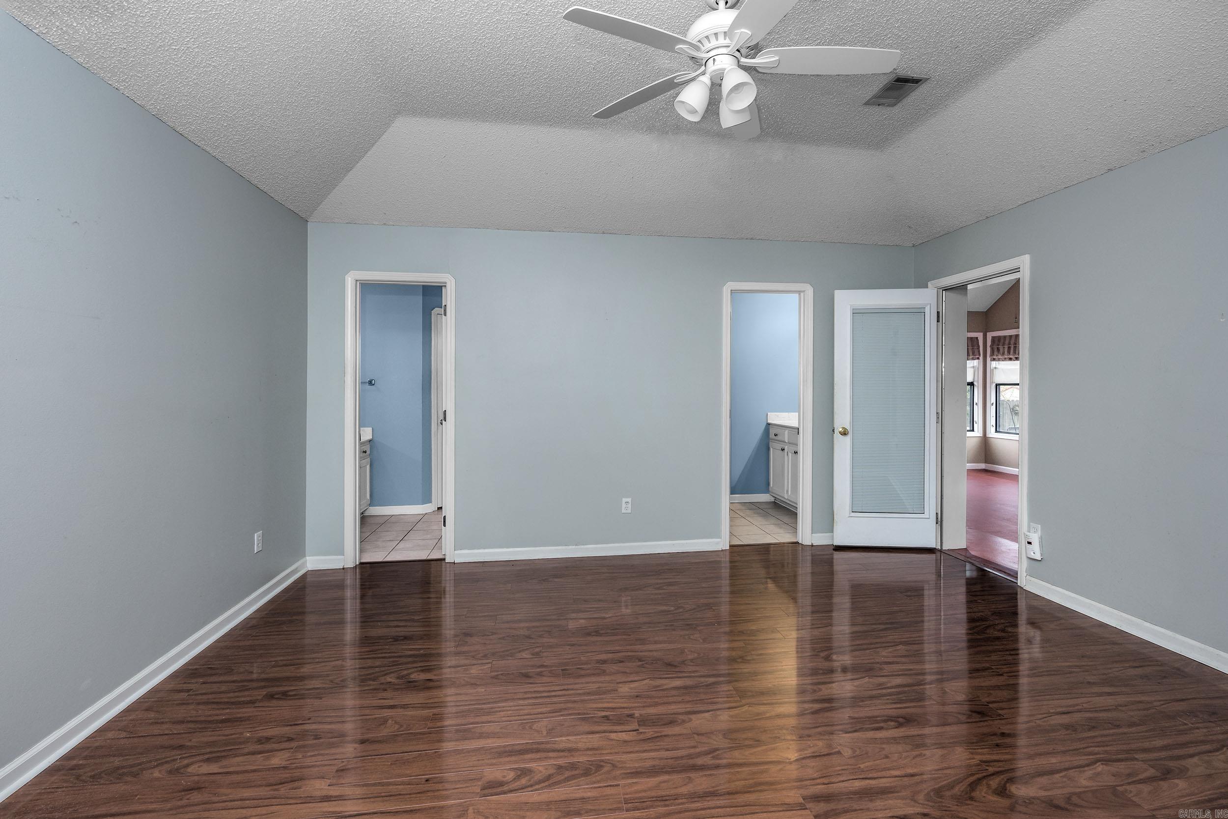 DIAMOND POINTE - Residential