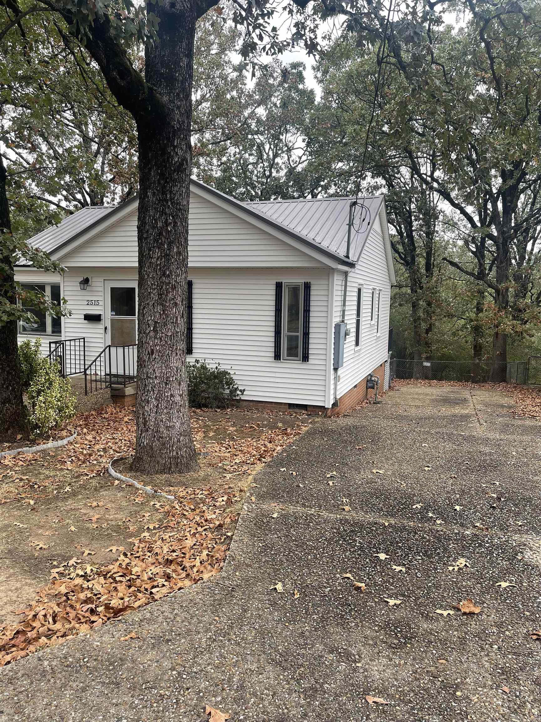 PLEASANT VIEW - Residential