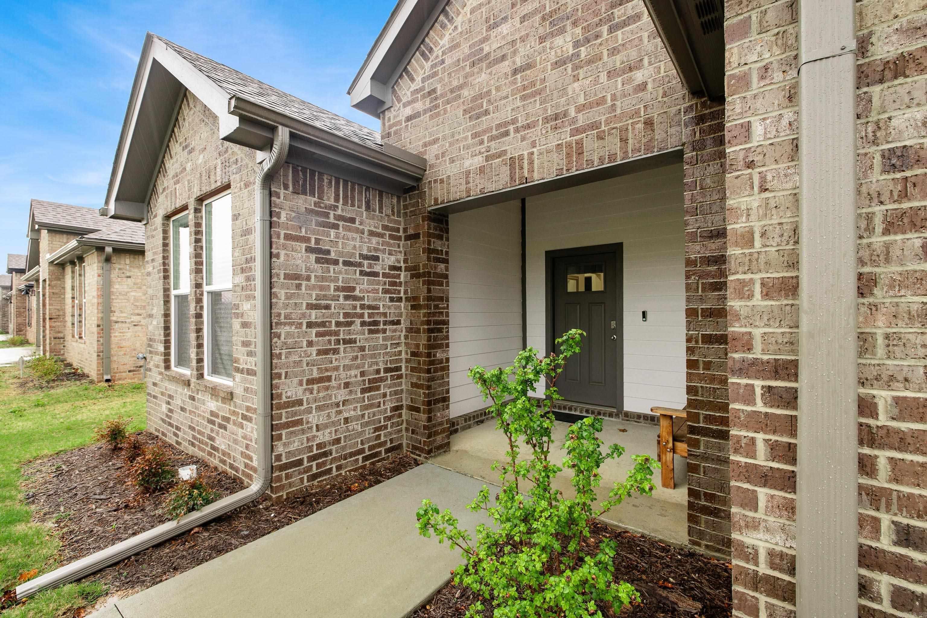 THE RESERVE AT COUNTRY CLUB PHAS - Residential