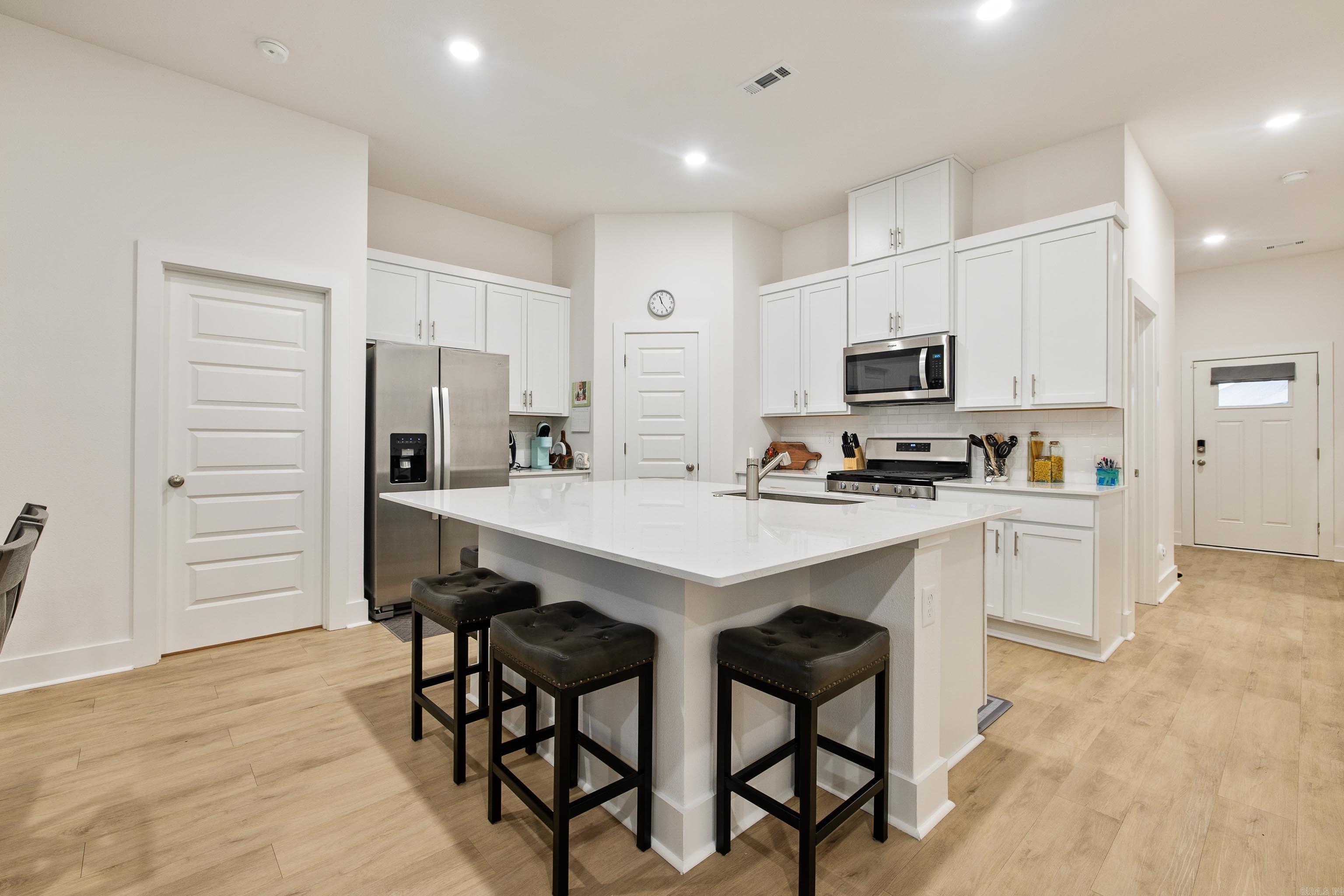 THE RESERVE AT COUNTRY CLUB PHAS - Residential