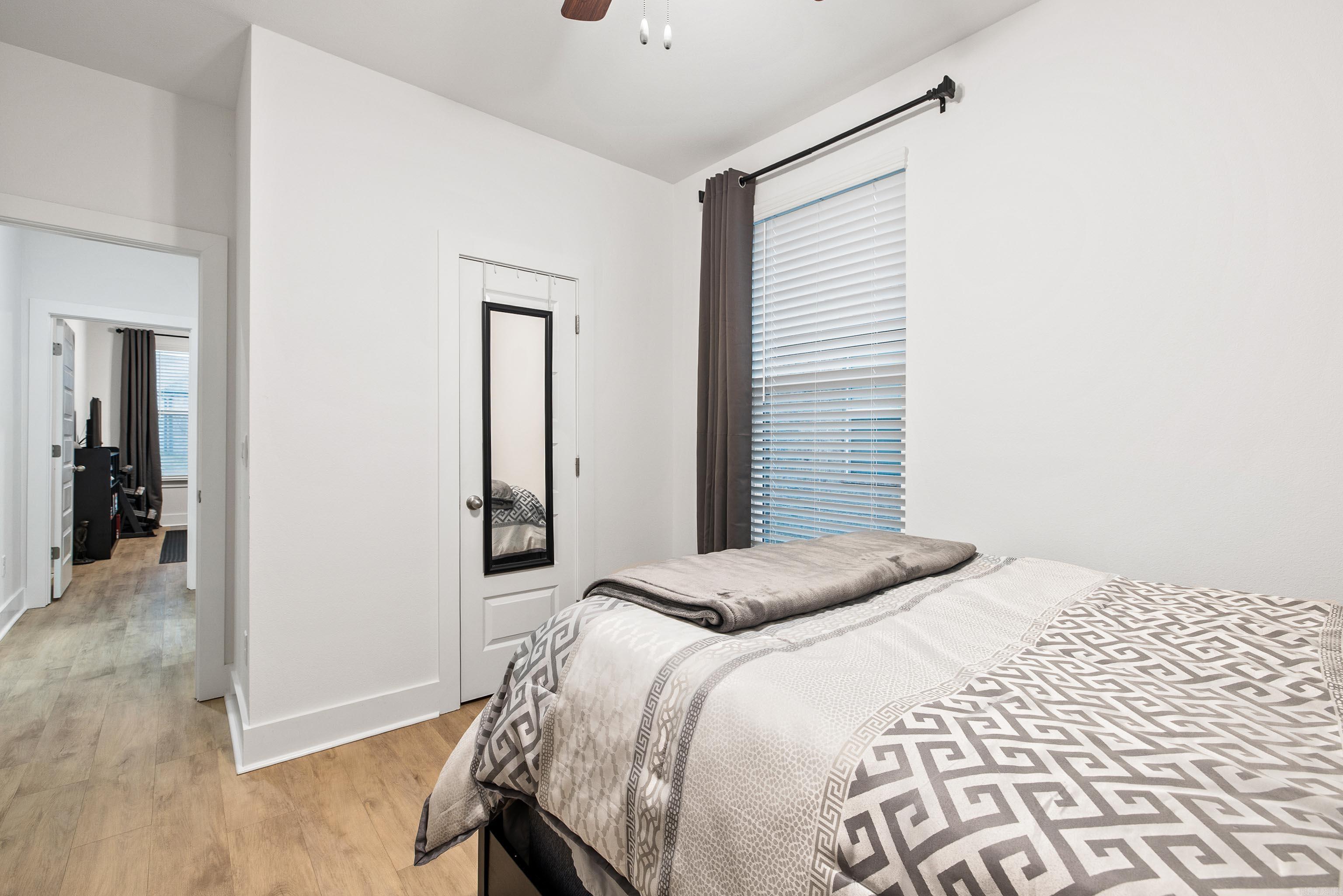 THE RESERVE AT COUNTRY CLUB PHAS - Residential