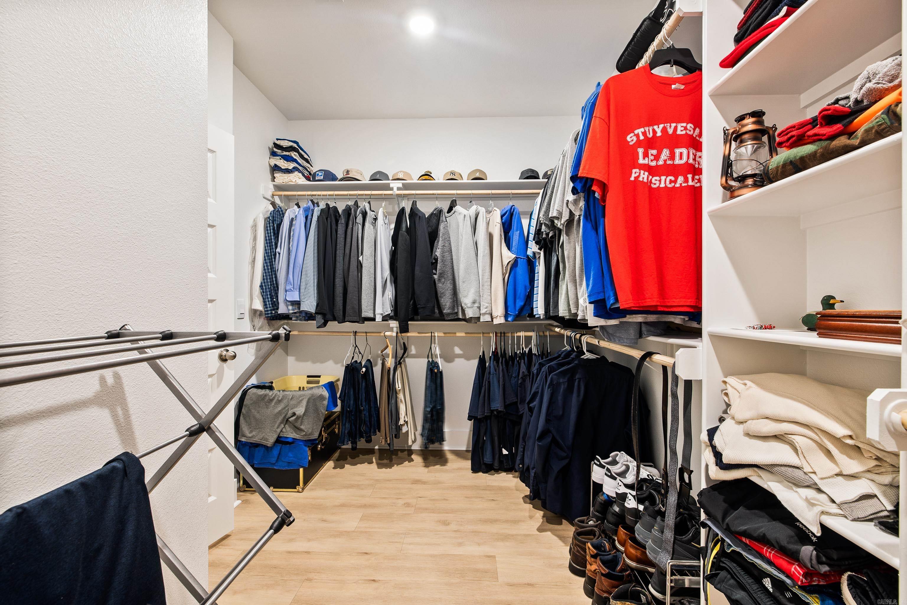 THE RESERVE AT COUNTRY CLUB PHAS - Residential