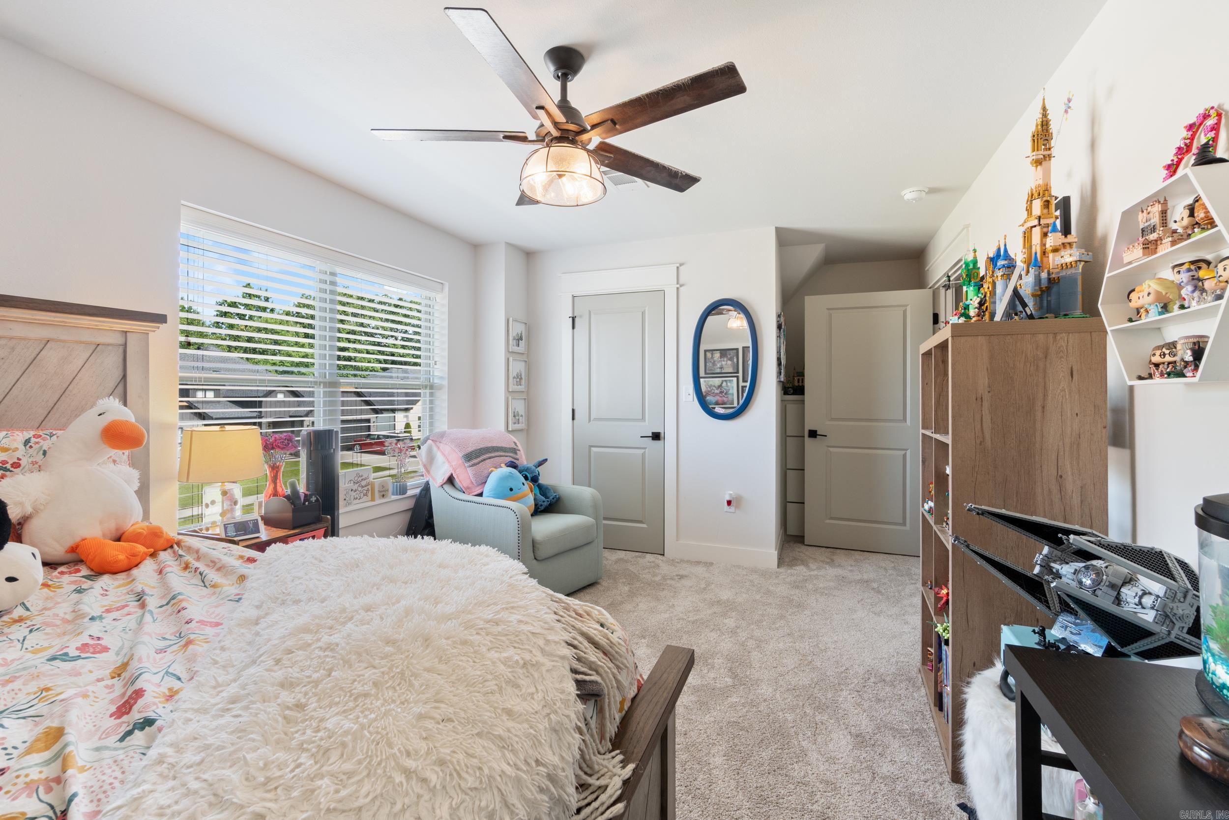 IVY PLACE - Residential