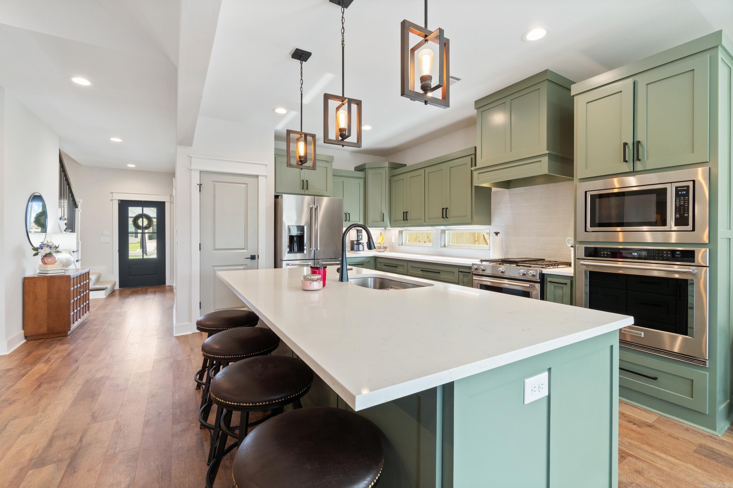 IVY PLACE - Residential