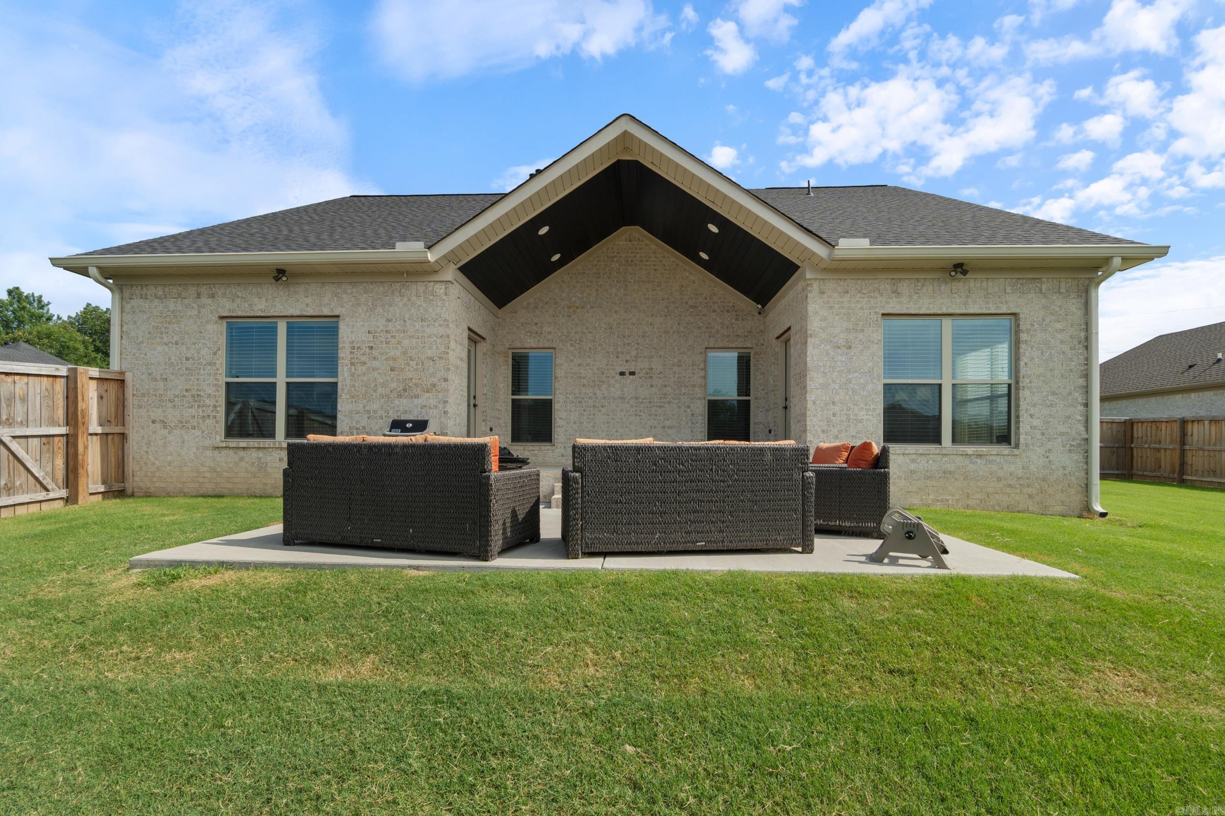 IVY PLACE - Residential
