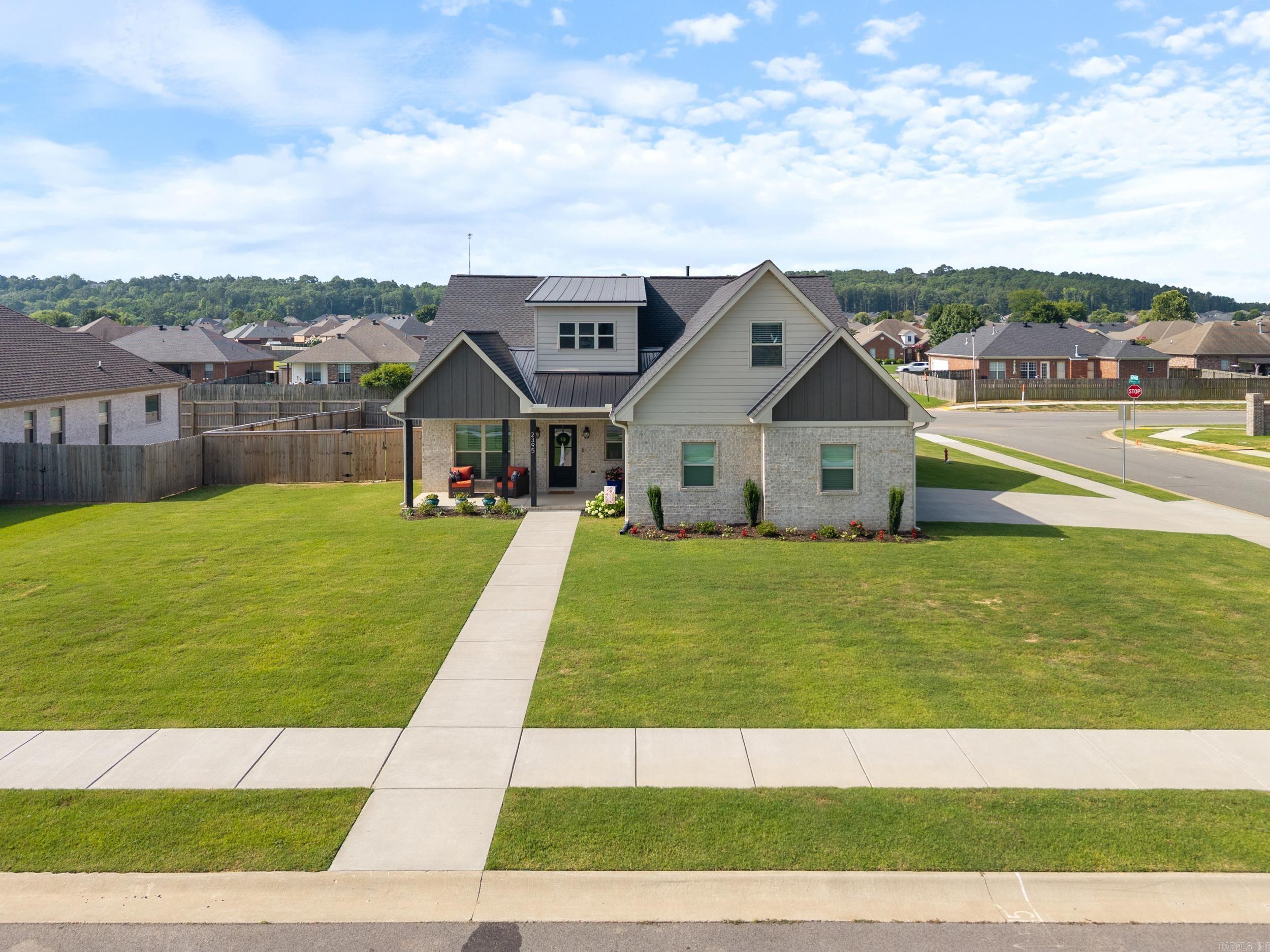 IVY PLACE - Residential