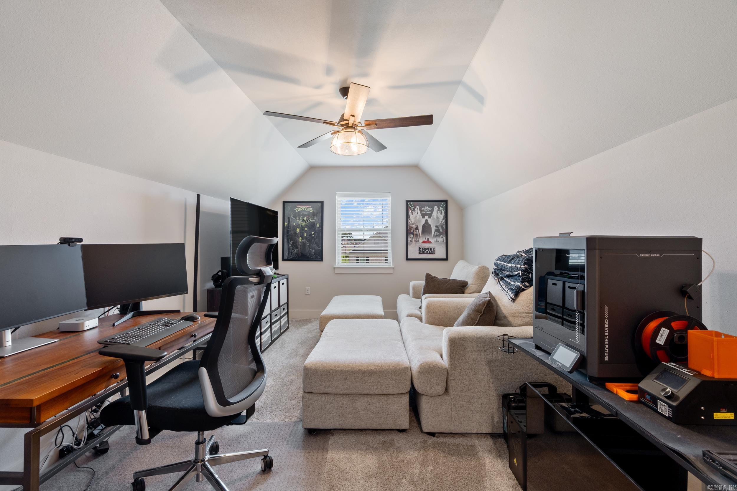 IVY PLACE - Residential