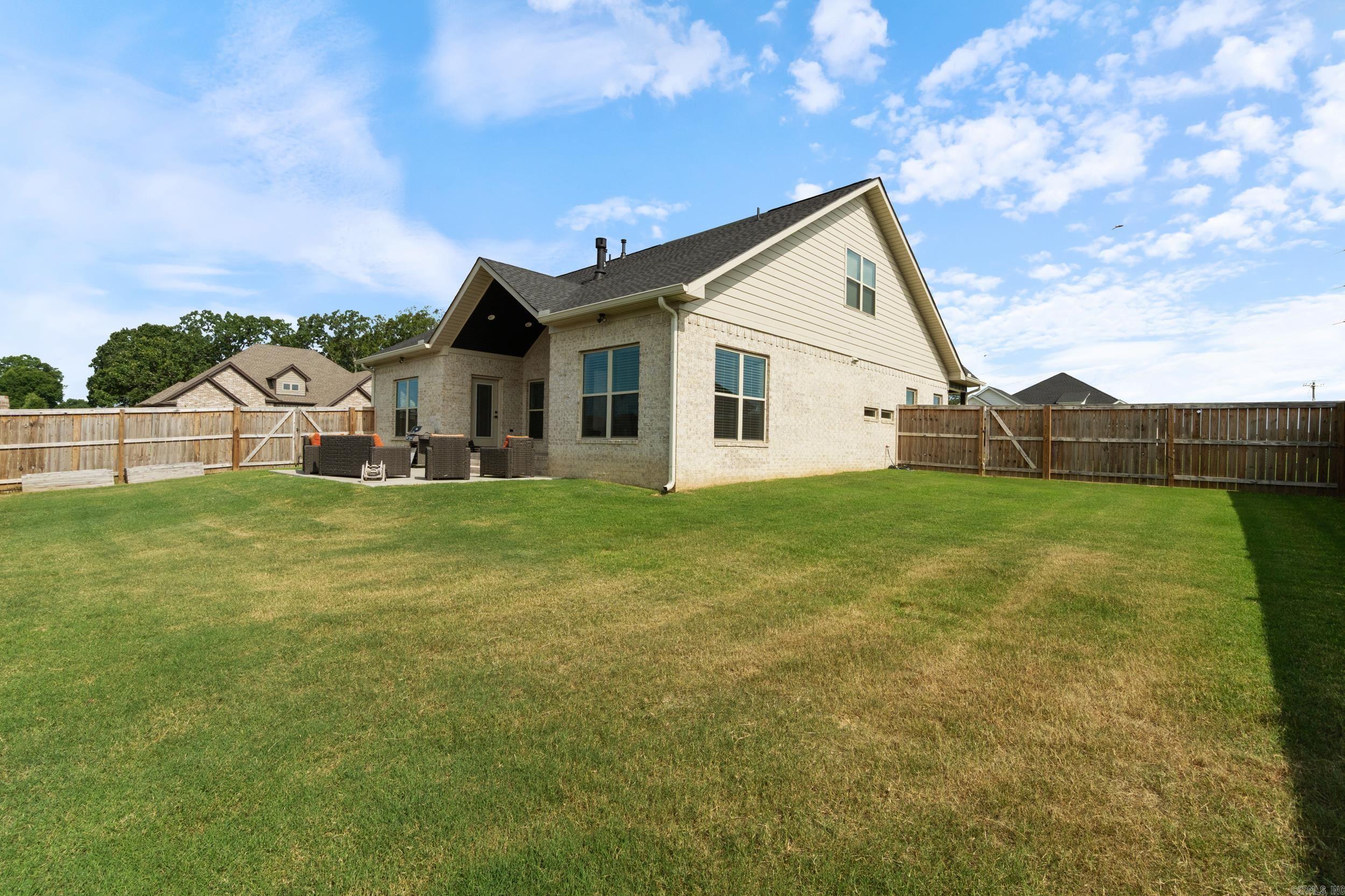 IVY PLACE - Residential