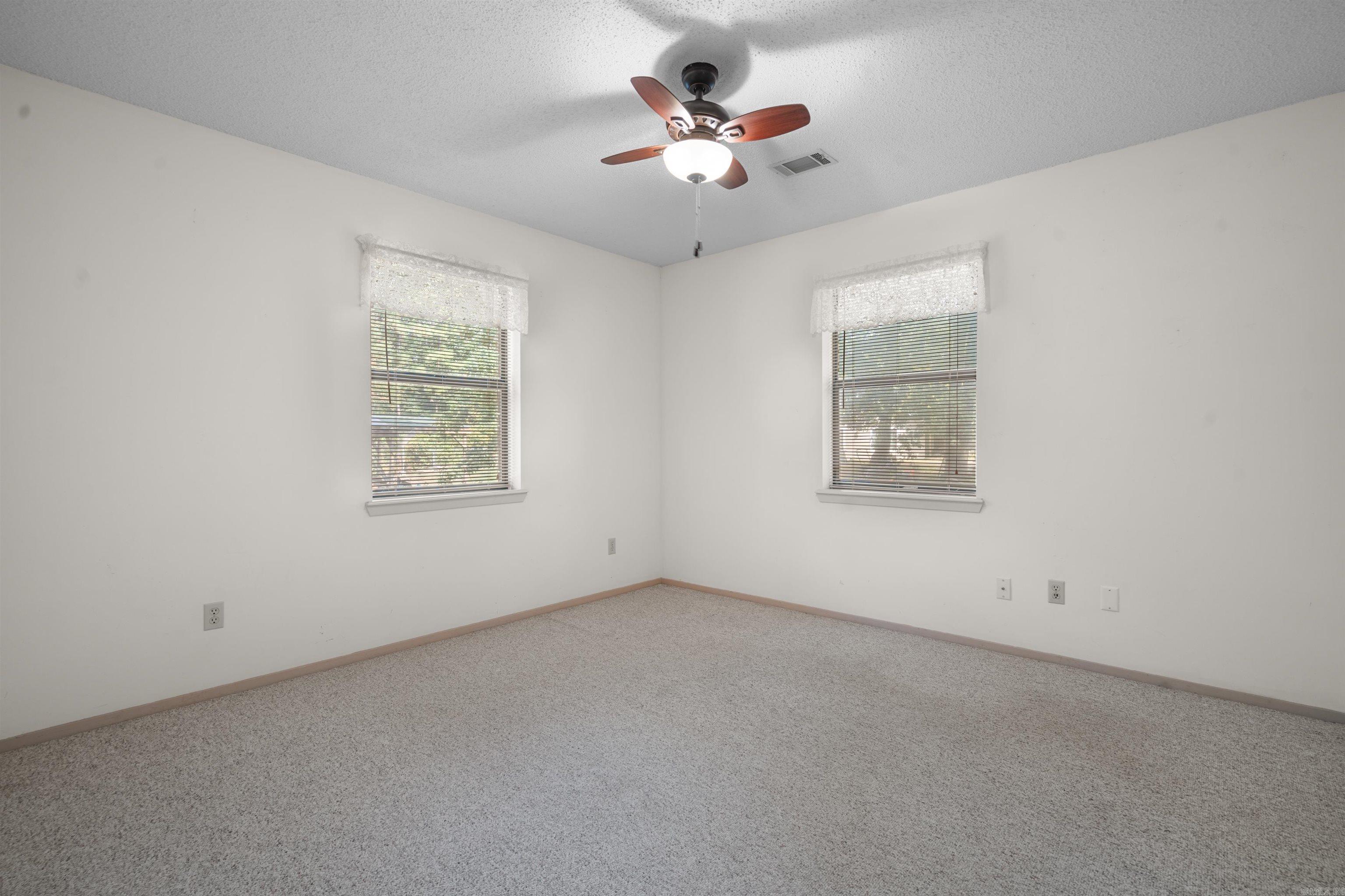 CLEVELAND SHORES - Residential