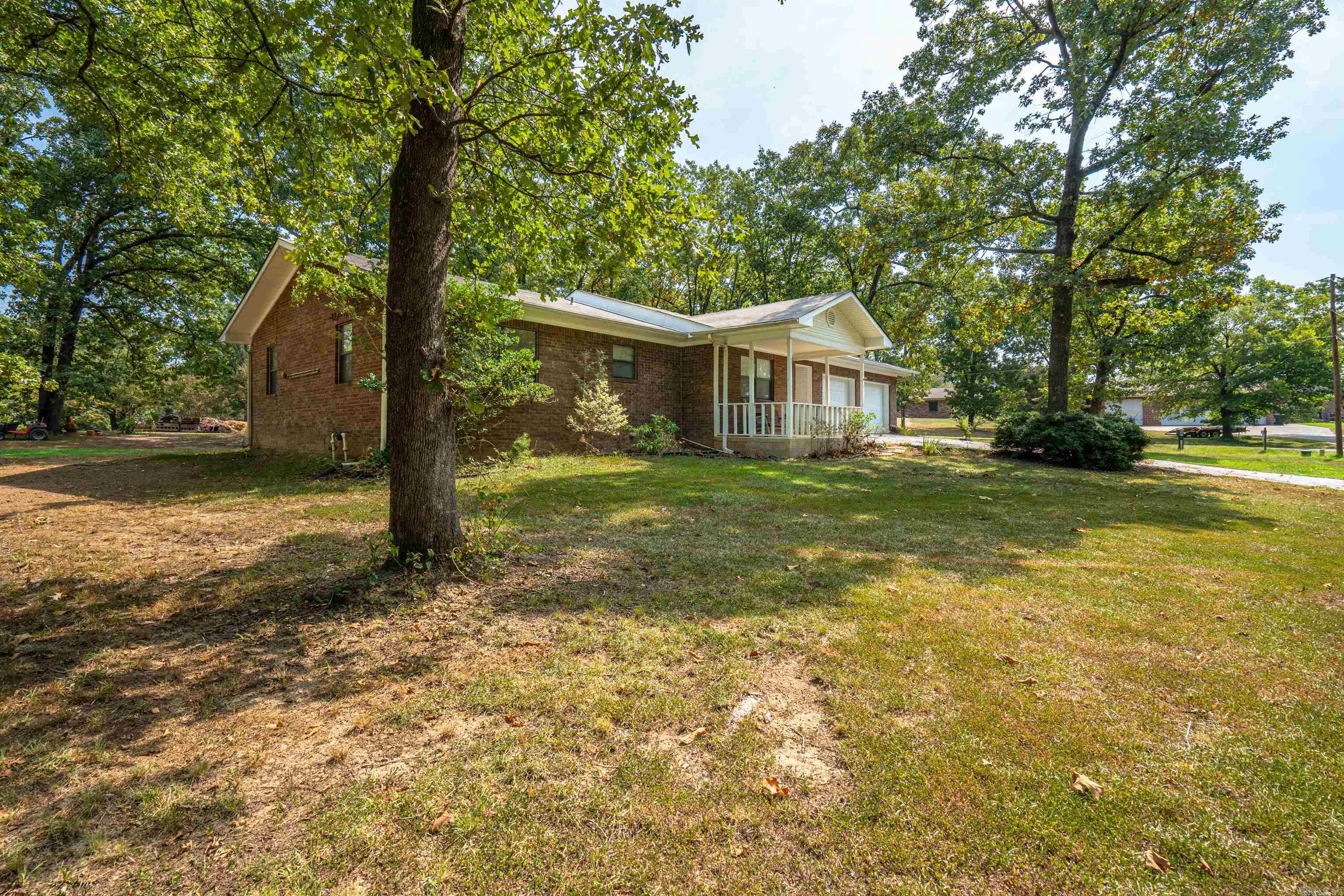 CLEVELAND SHORES - Residential