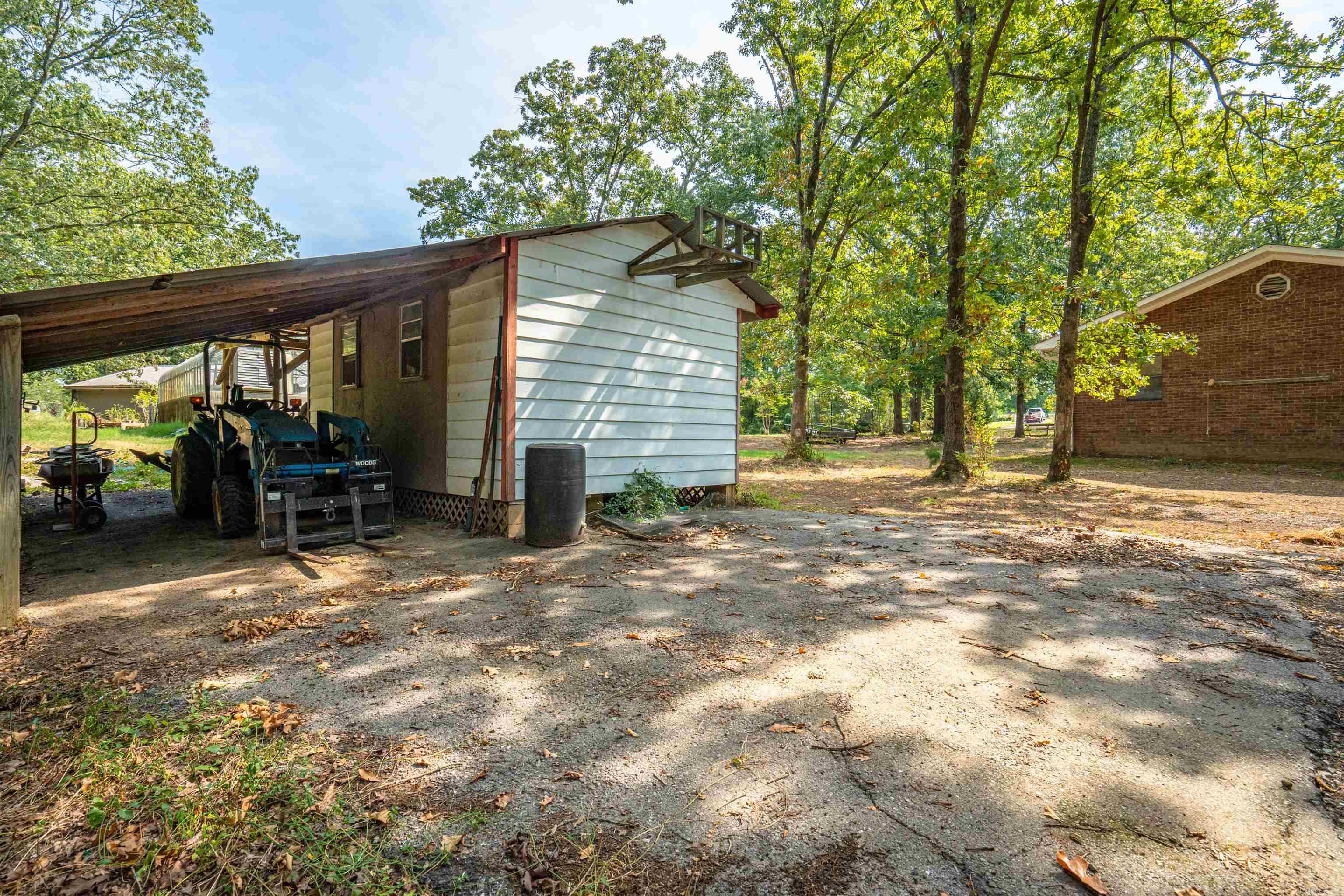 CLEVELAND SHORES - Residential