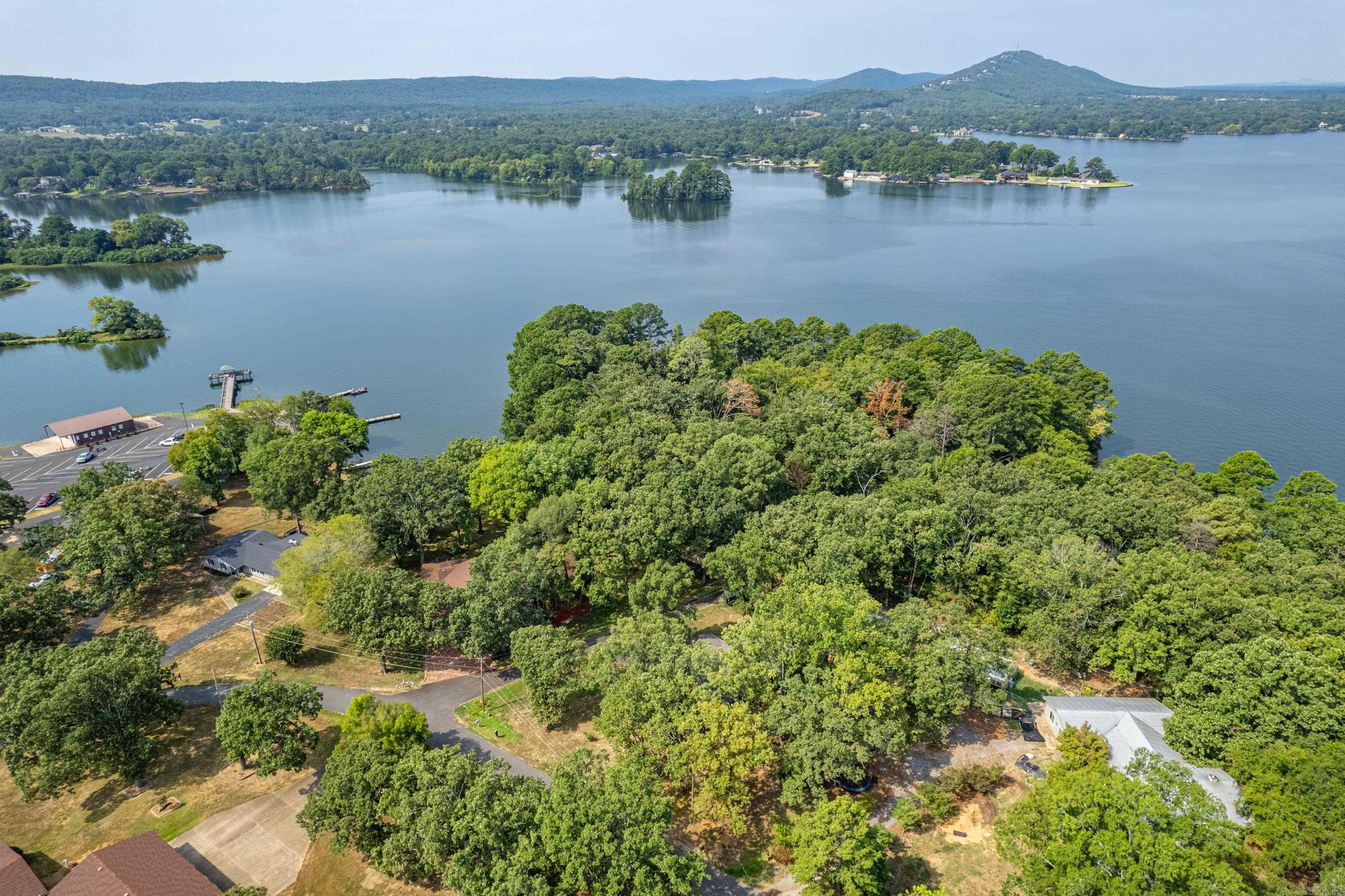 CLEVELAND SHORES - Residential