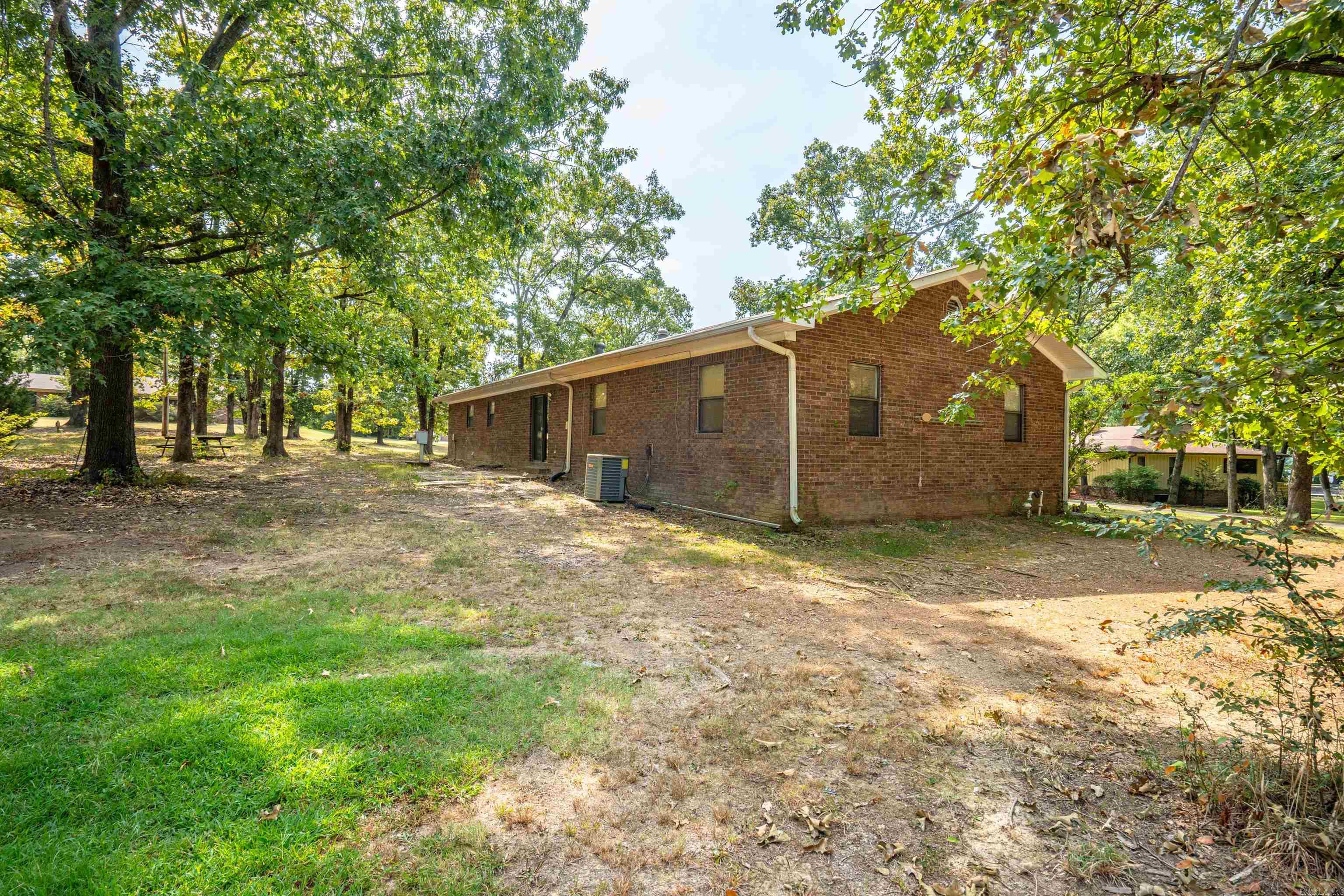 CLEVELAND SHORES - Residential