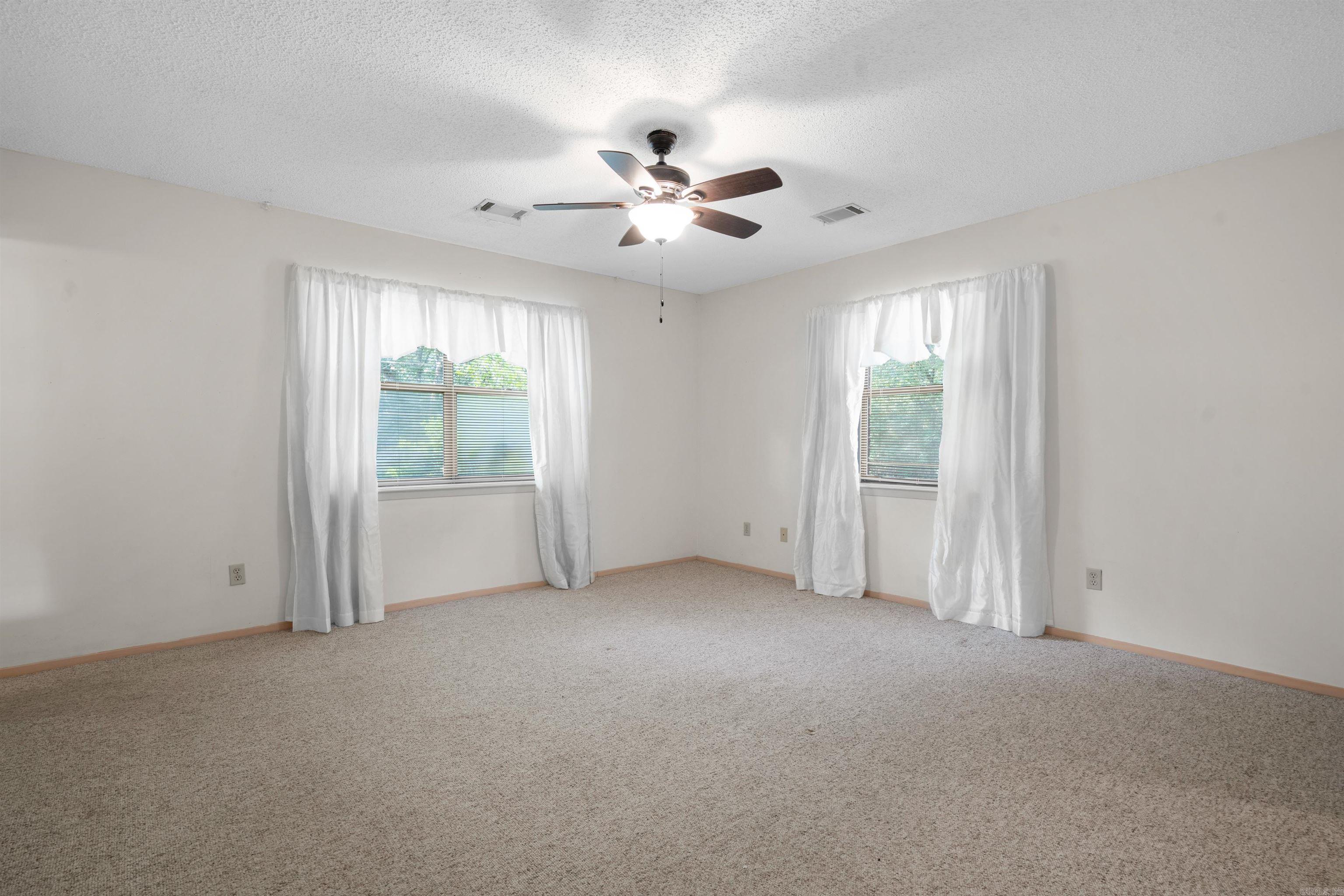 CLEVELAND SHORES - Residential