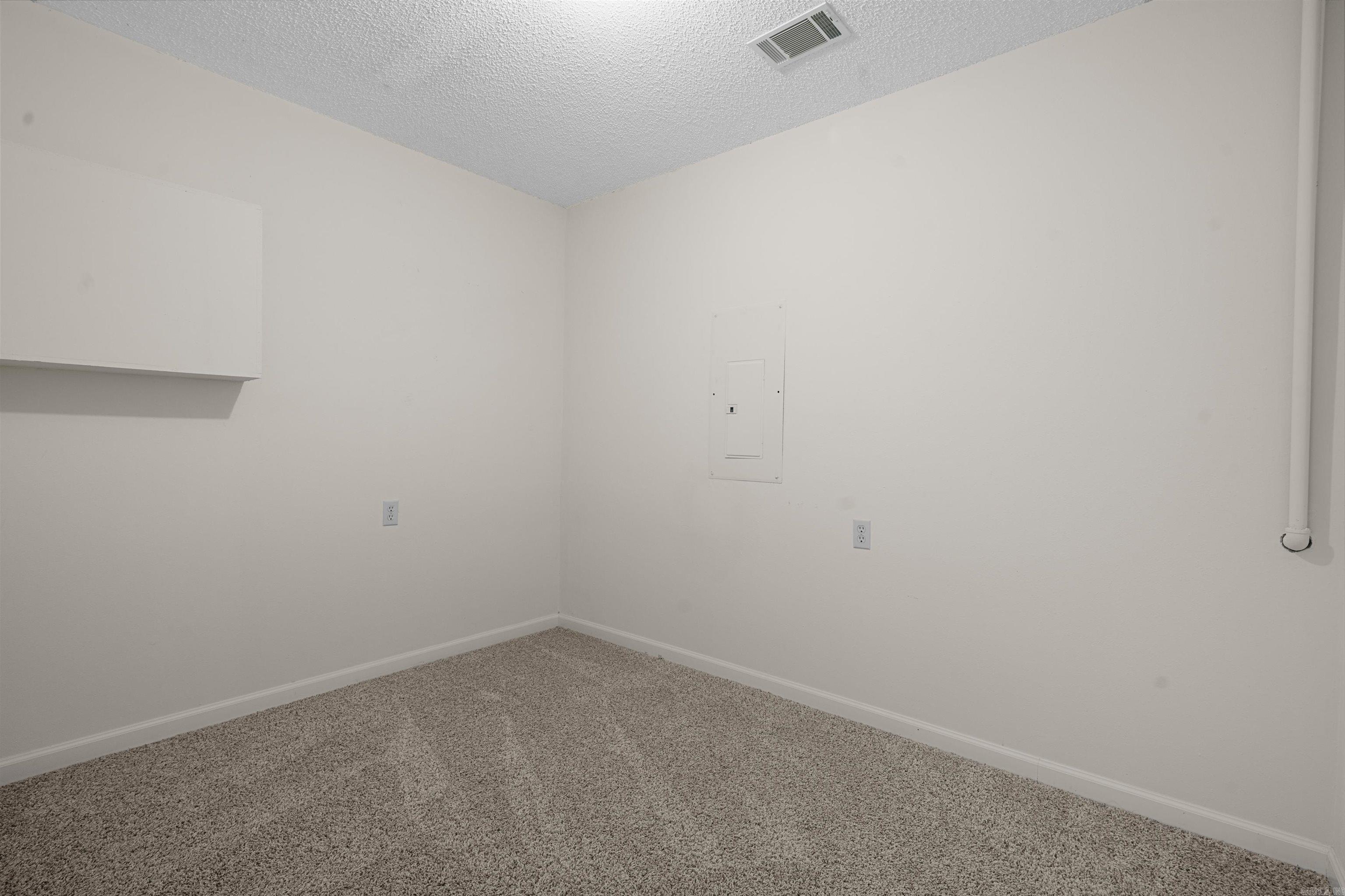 CLEVELAND SHORES - Residential