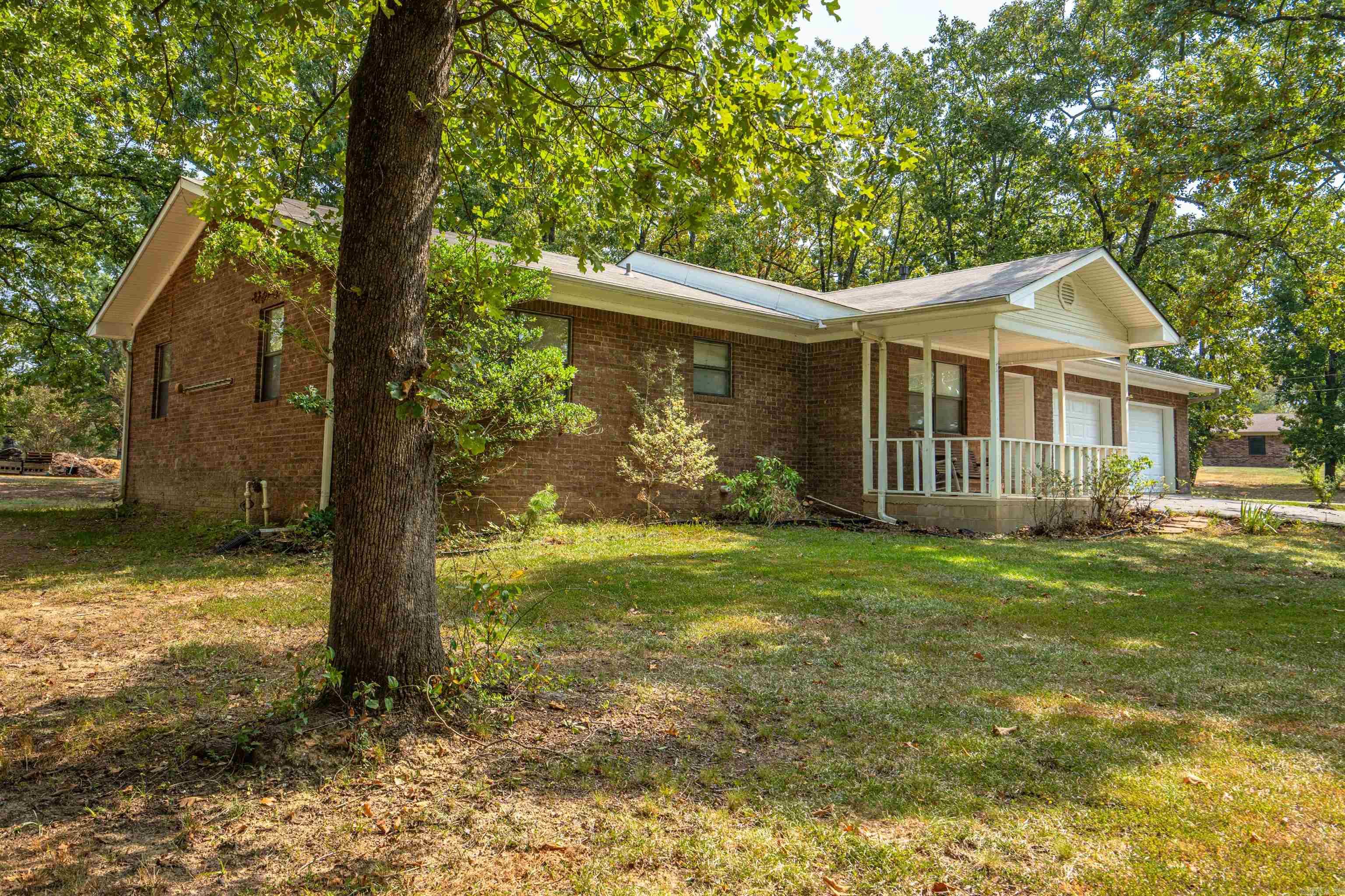 CLEVELAND SHORES - Residential