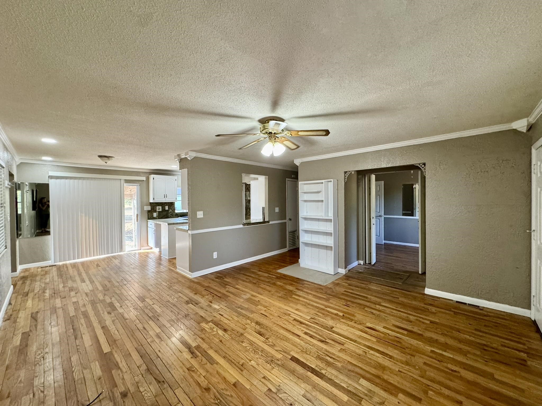 BON TON VILLAGE - Residential