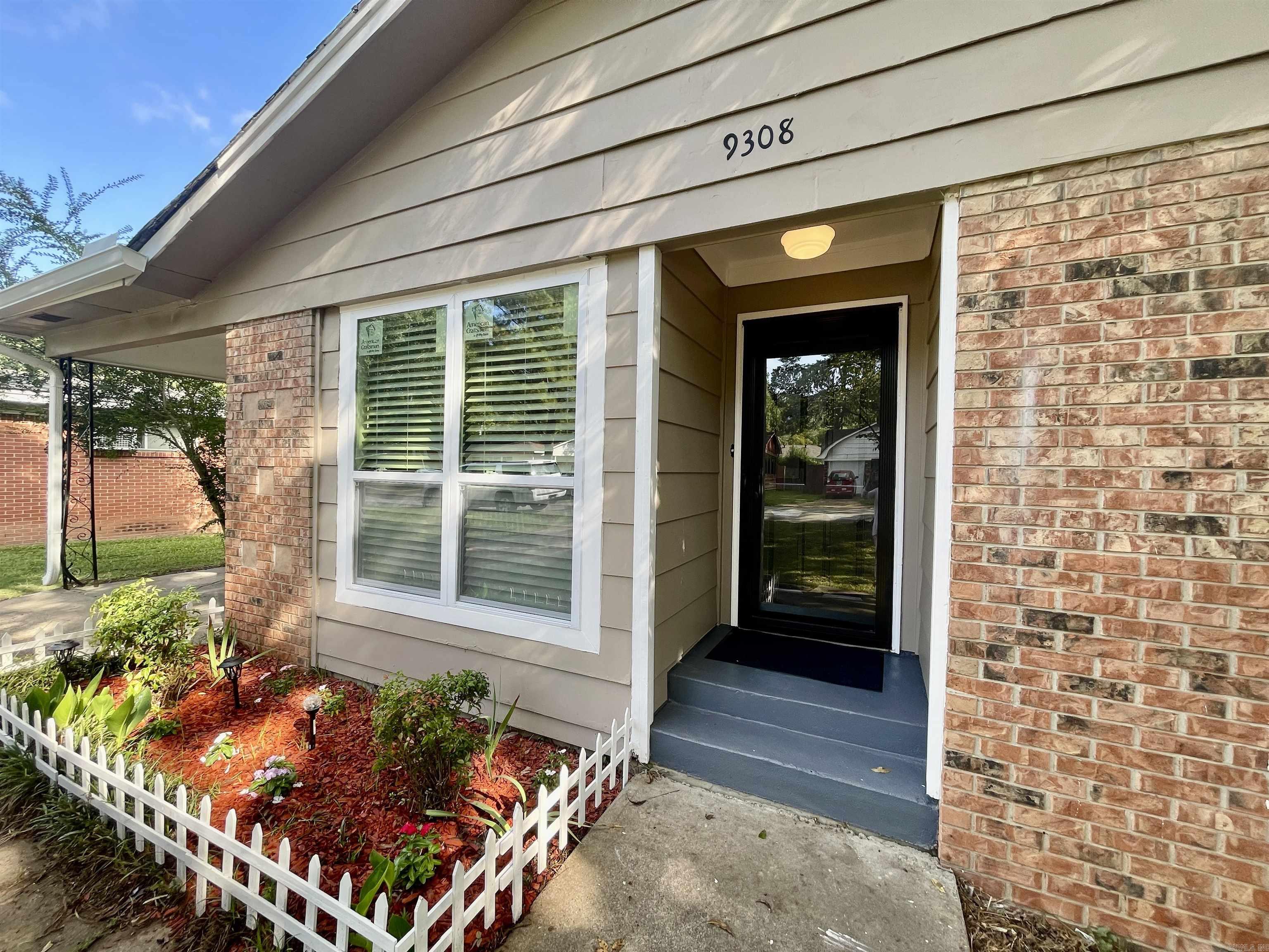 CLOVER HILL PLACE - Residential