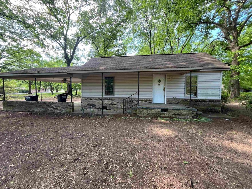 INVESTORS looking for your next project.  Look no further.  This one is just waiting for a little TLC and your vision.  Plumbing and Wiring updated 2005, New Roof 2017, New siding & windows 2020.  Call today to schedule your showing!  ** Please note seller is spouse of Listing Agent.  ** Agents please see Agent Remarks **