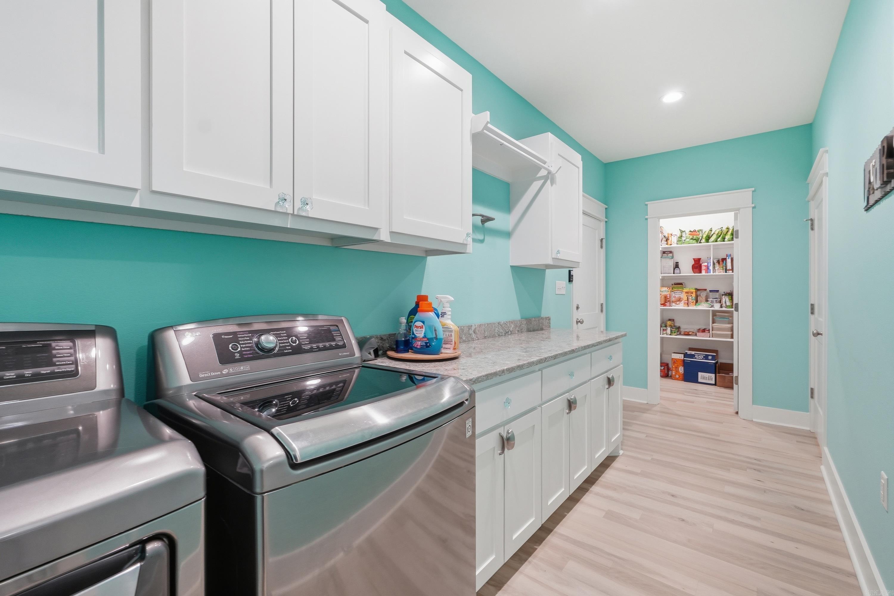 RIDGE VIEW - Residential