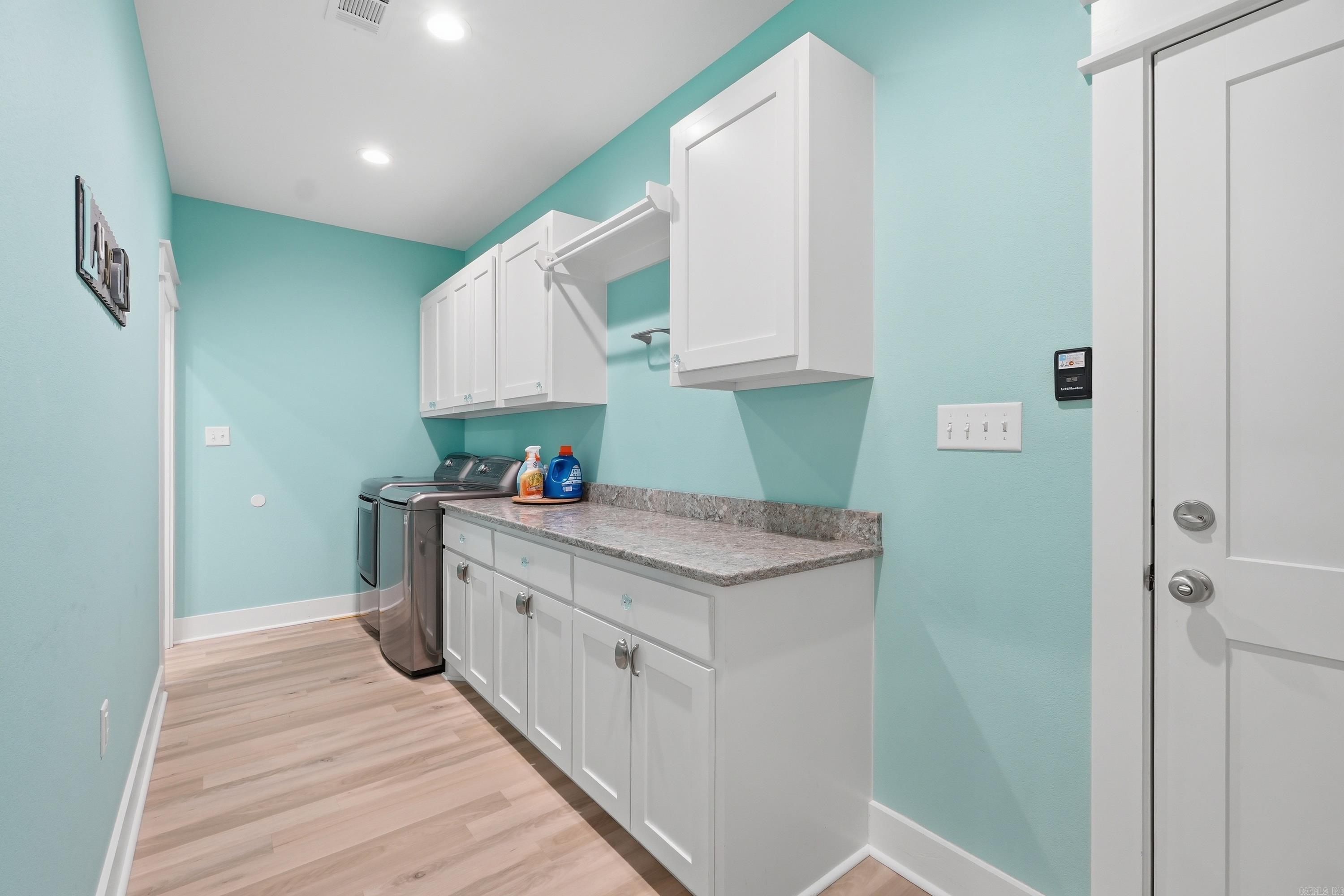 RIDGE VIEW - Residential