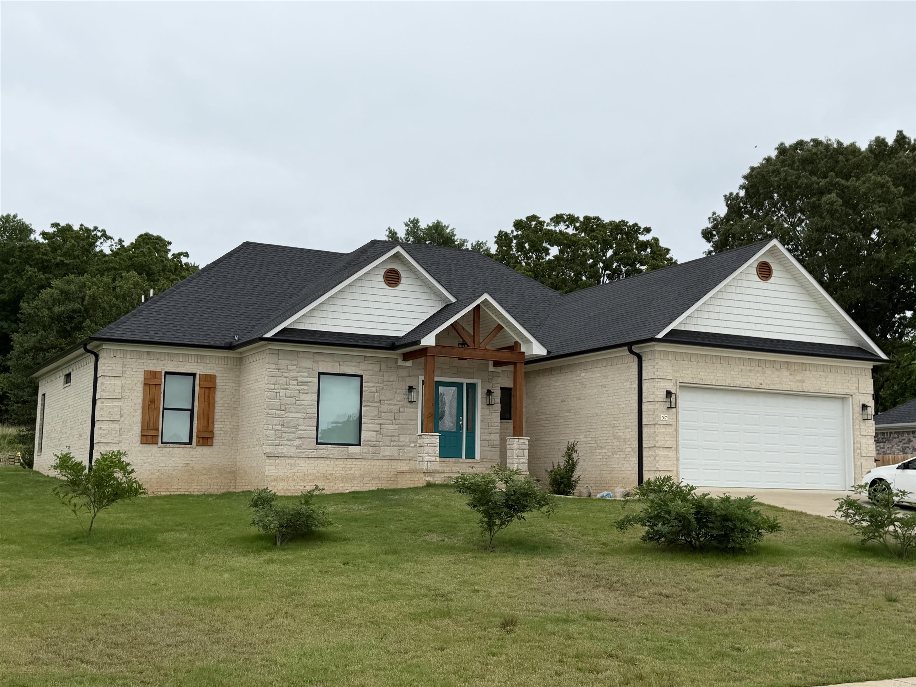 RIDGE VIEW - Residential