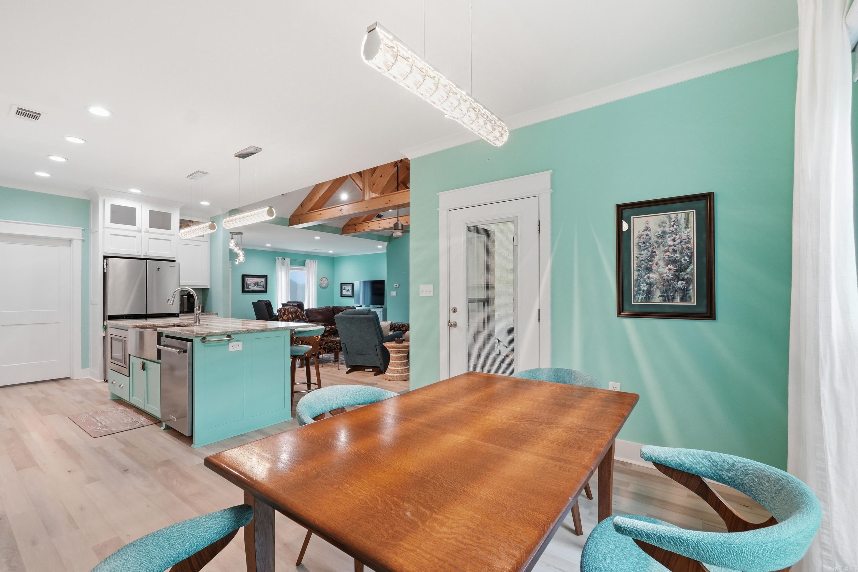 RIDGE VIEW - Residential