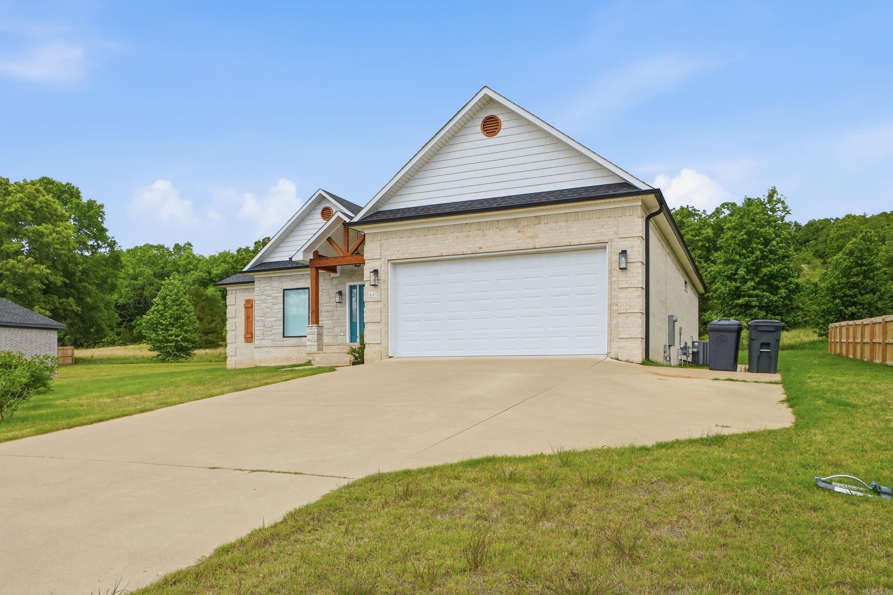 RIDGE VIEW - Residential