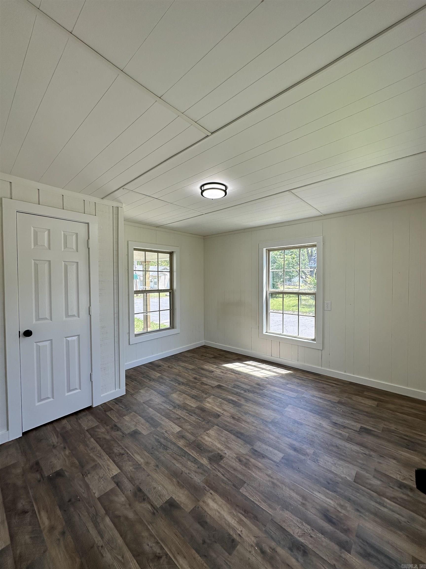 RICH ACRES - Residential