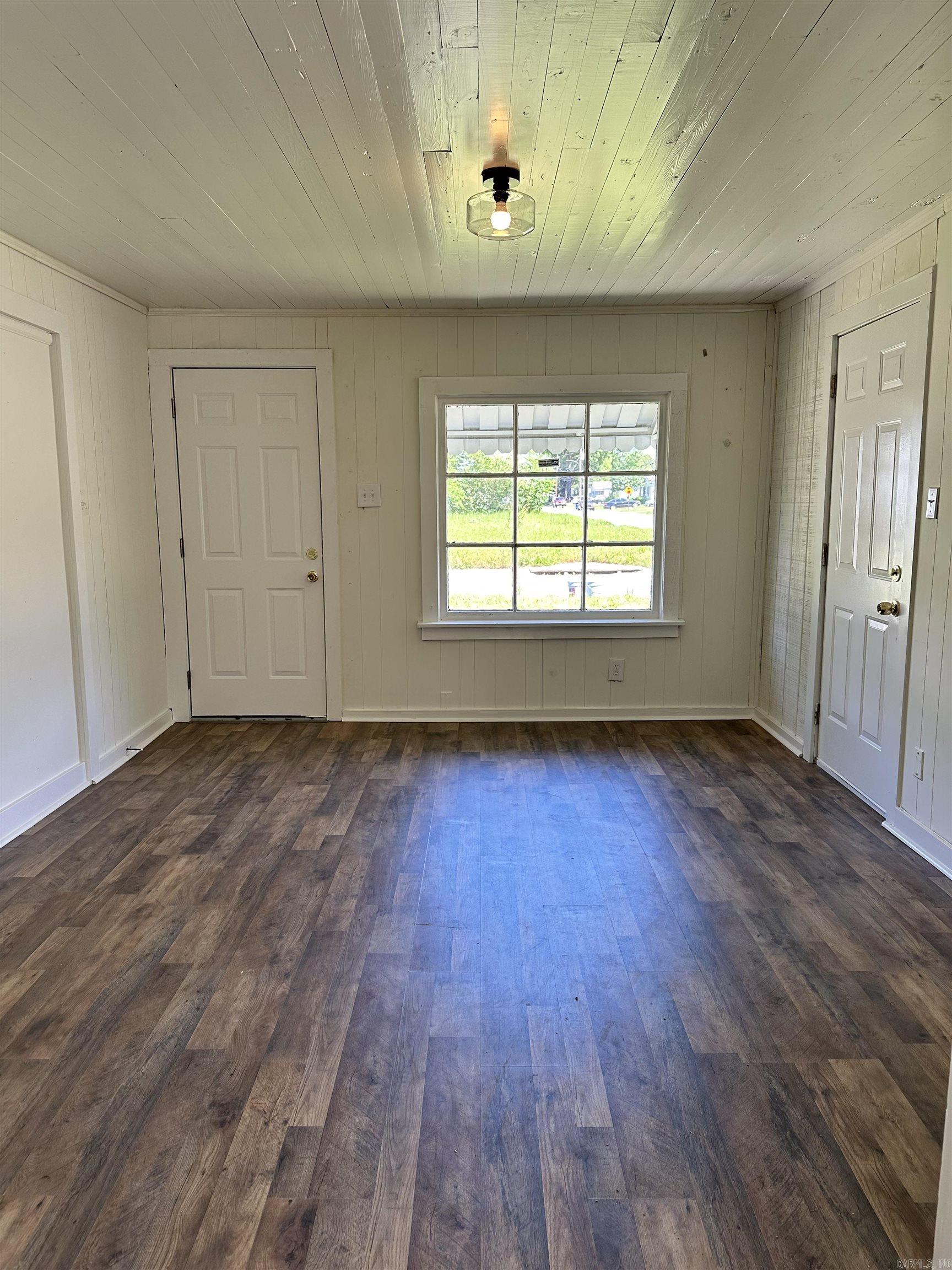 RICH ACRES - Residential