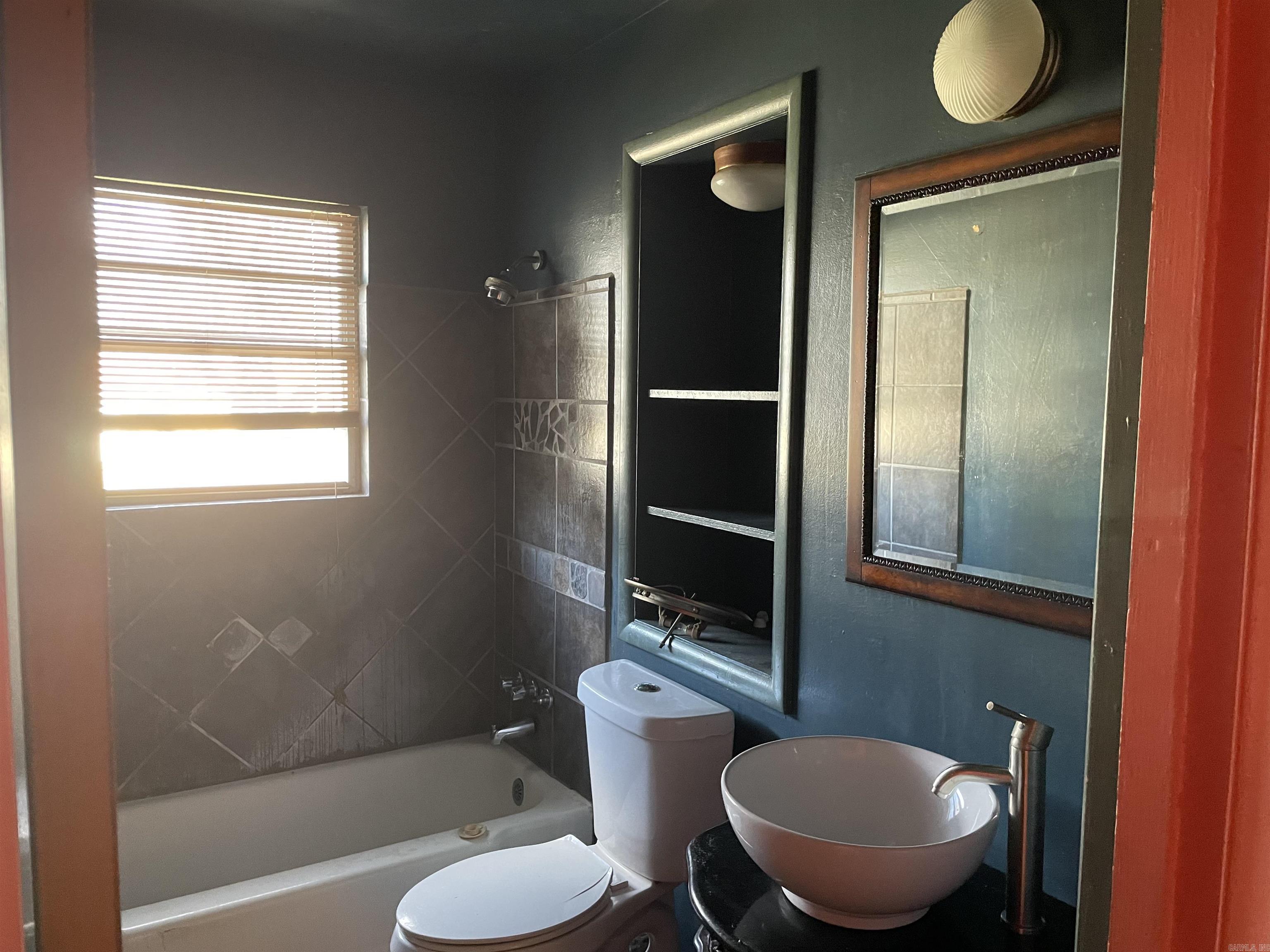 WAKEFIELD VILLAGE - Residential