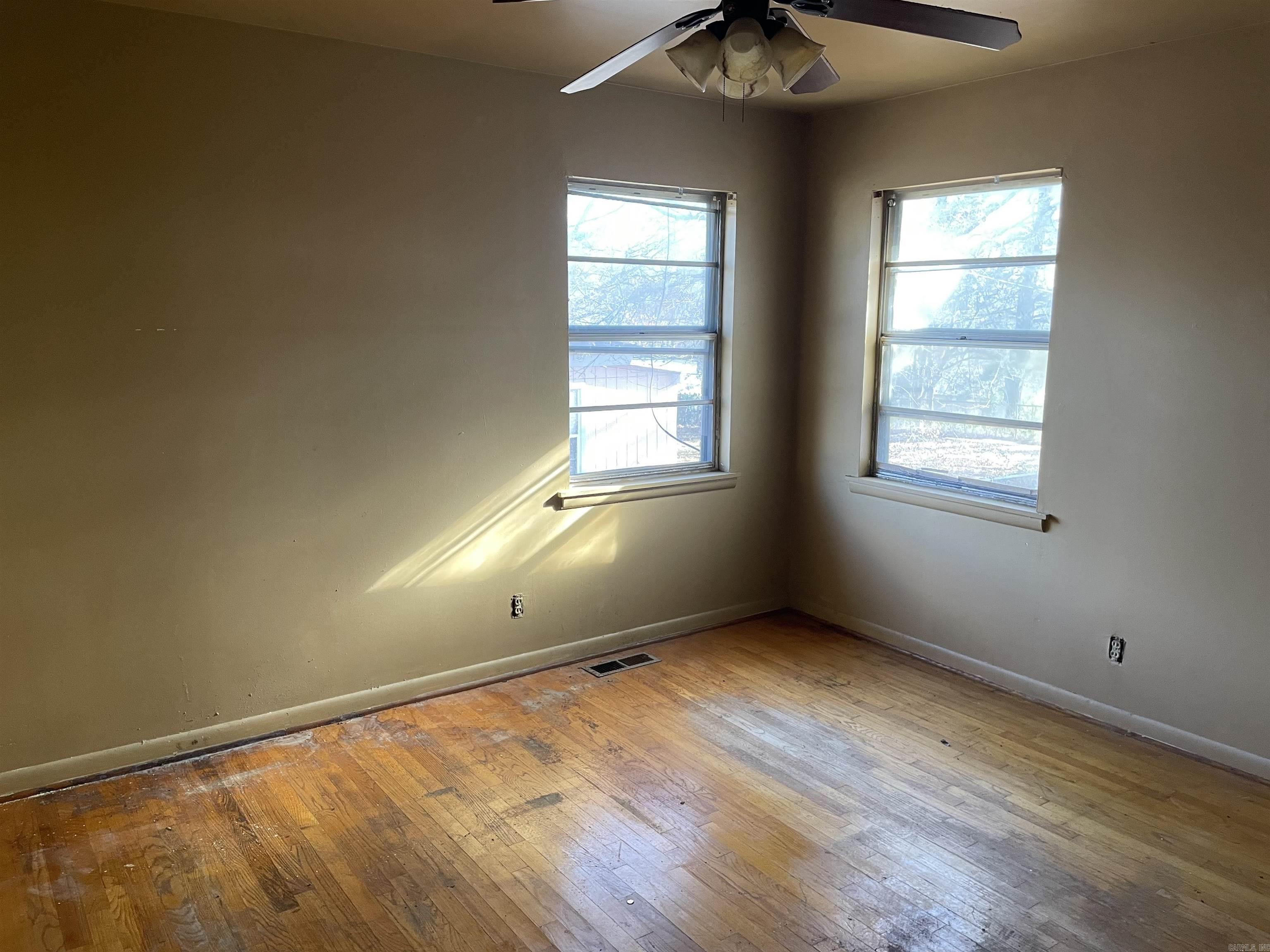 WAKEFIELD VILLAGE - Residential